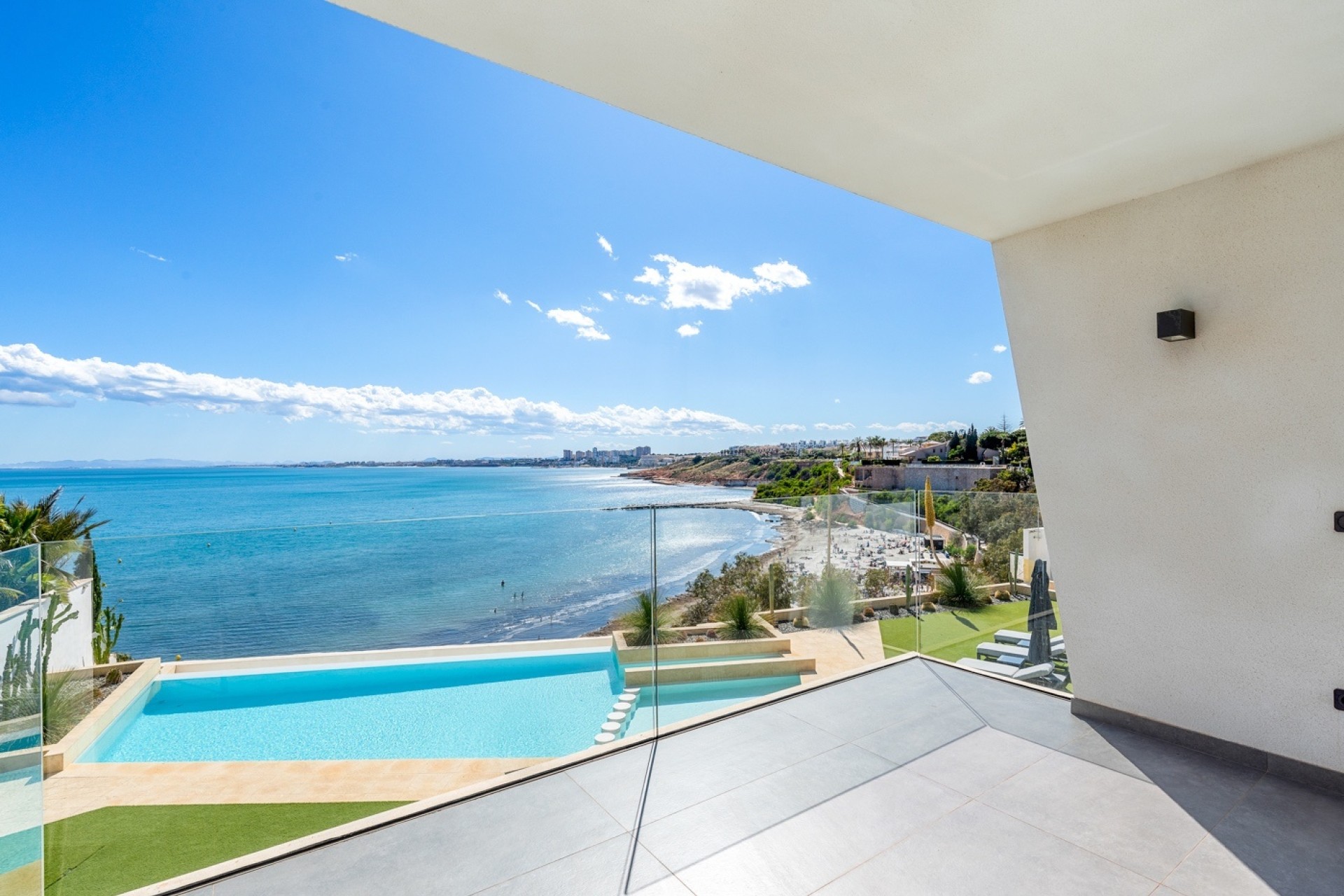 Wiederverkauf - Freistehende Villa -
Orihuela Costa - Cabo Roig