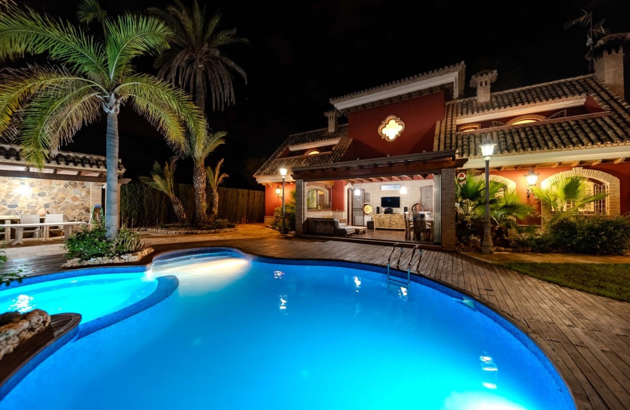 Wiederverkauf - Freistehende Villa -
Orihuela Costa - Campoamor