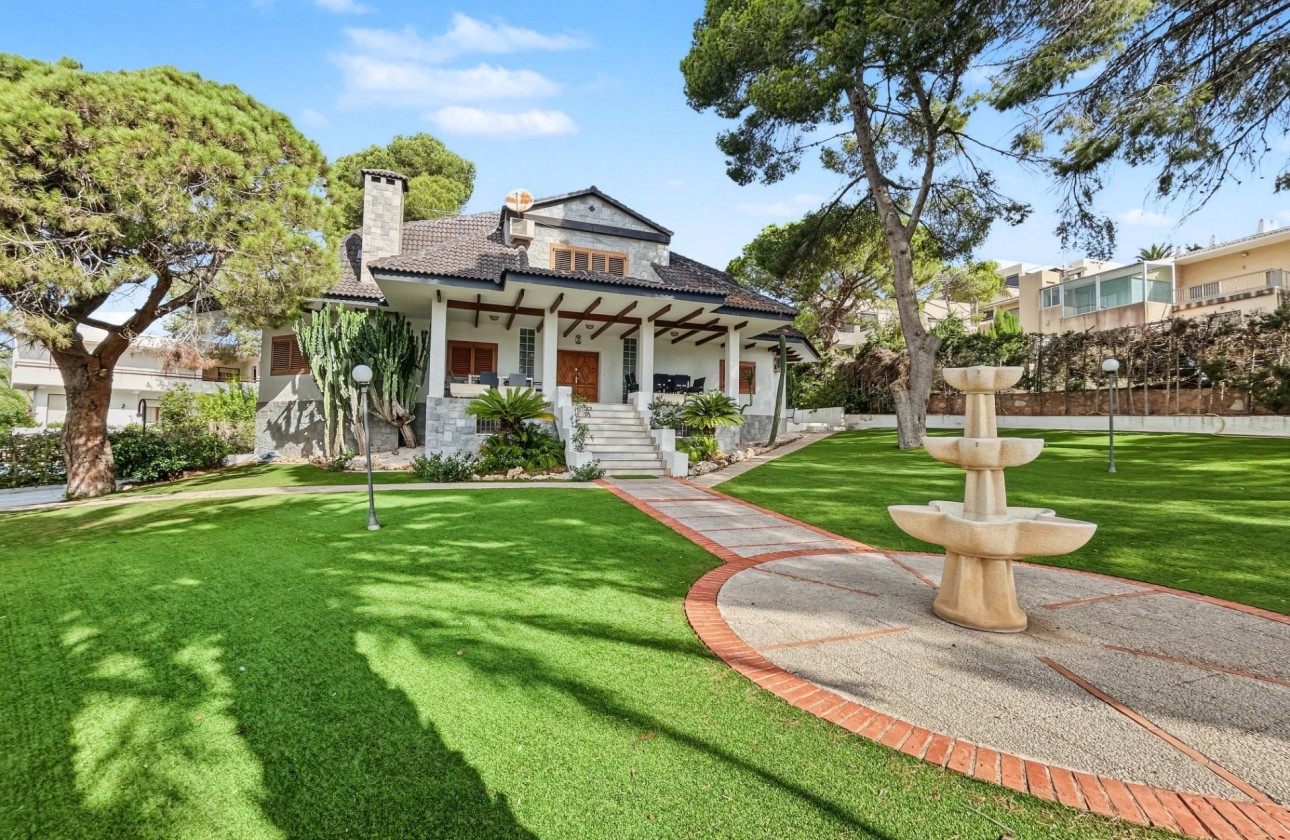 Wiederverkauf - Freistehende Villa -
Orihuela Costa - Campoamor