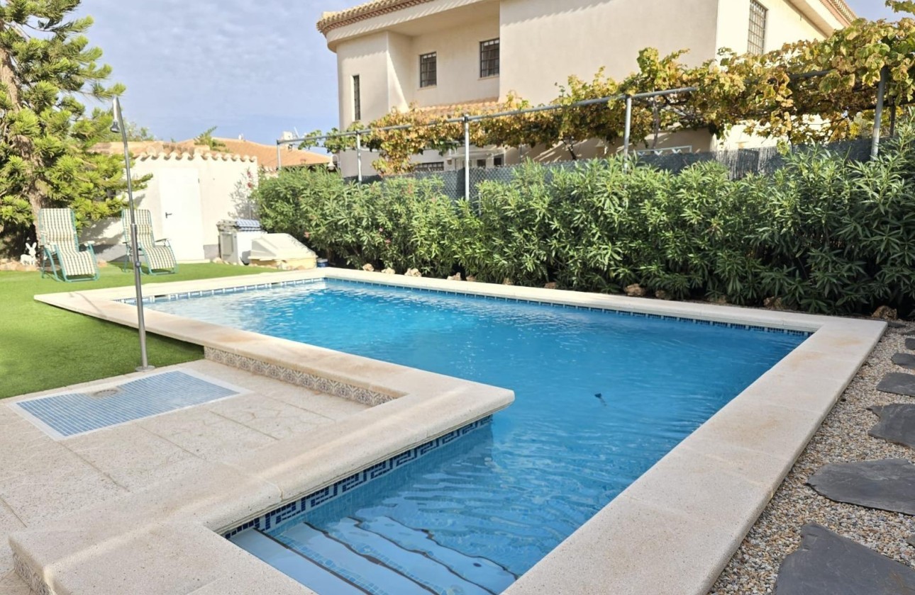 Wiederverkauf - Freistehende Villa -
Orihuela Costa - Playa Flamenca