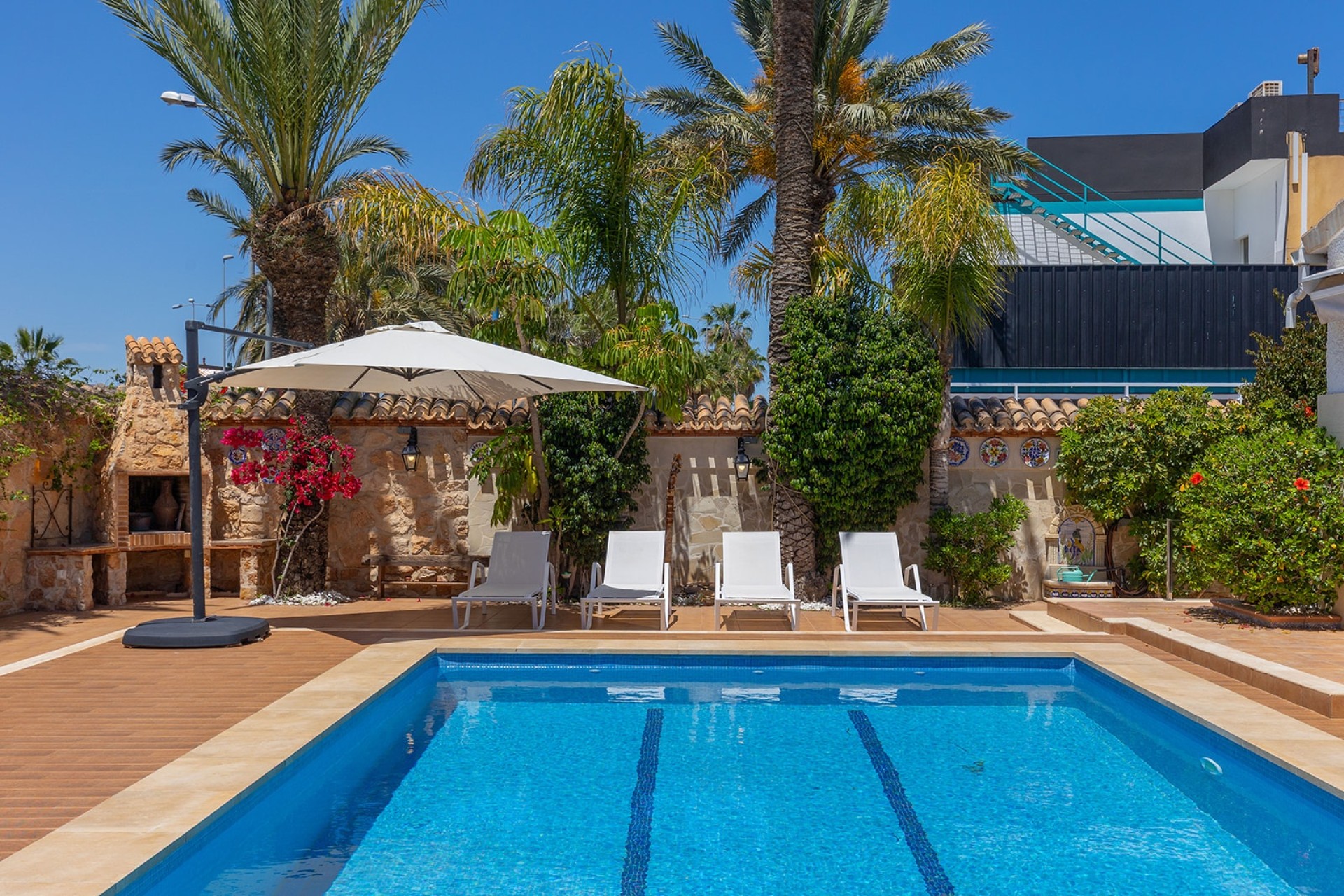 Wiederverkauf - Freistehende Villa -
Orihuela Costa - Punta Prima