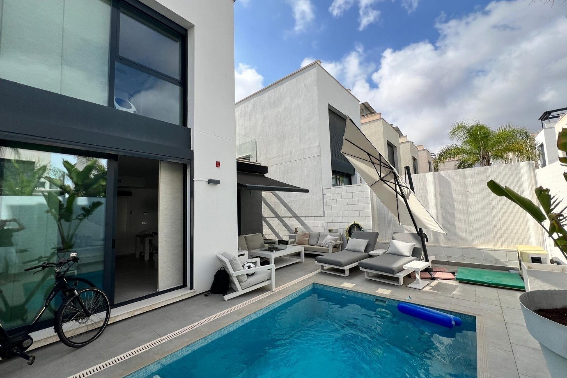 Wiederverkauf - Freistehende Villa -
Orihuela Costa - Villamartín-Las Filipinas