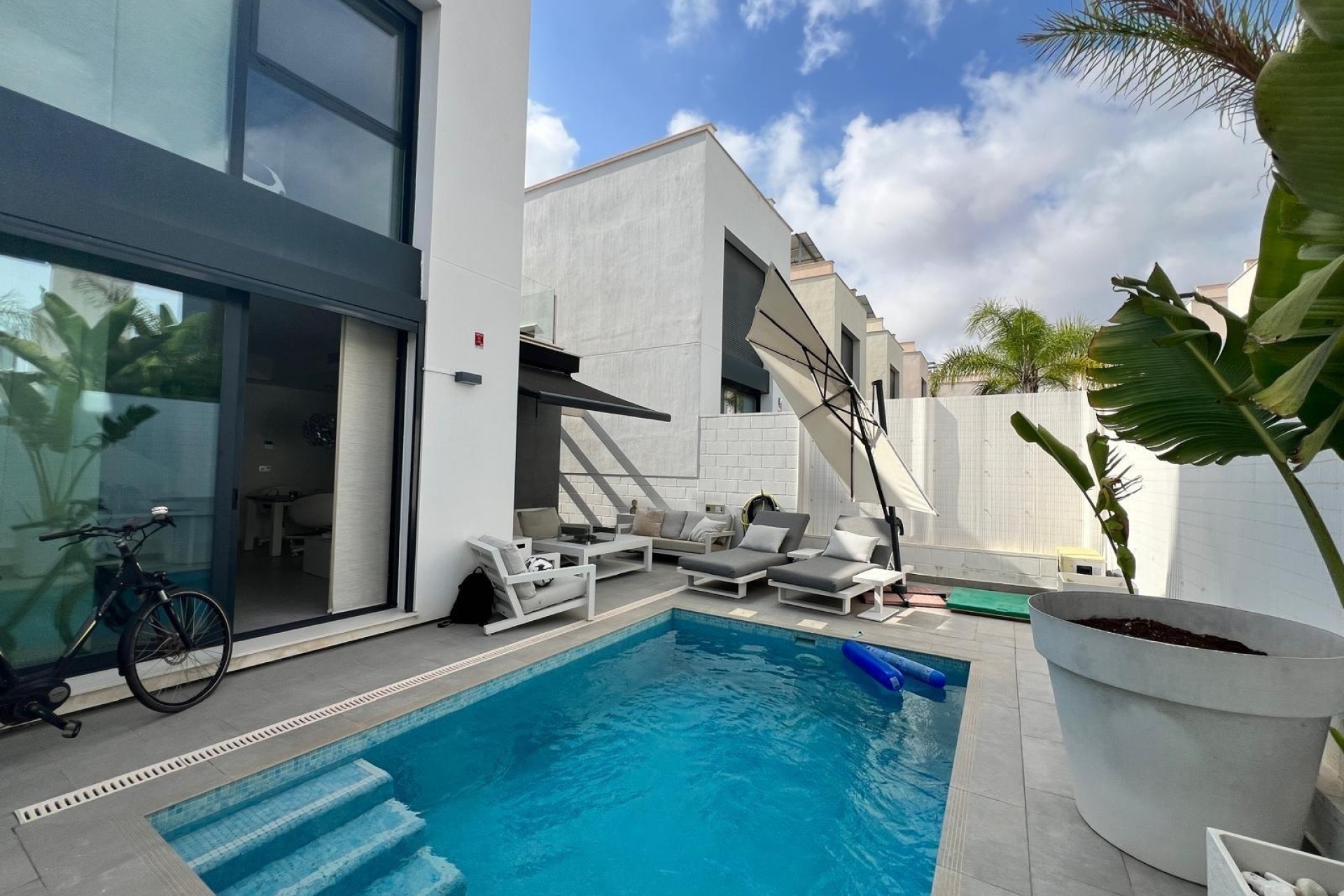 Wiederverkauf - Freistehende Villa -
Orihuela Costa - Villamartín-Las Filipinas