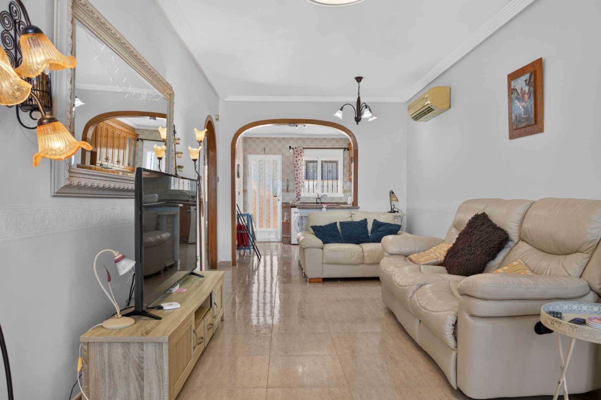 Wiederverkauf - Freistehende Villa -
Orihuela Costa