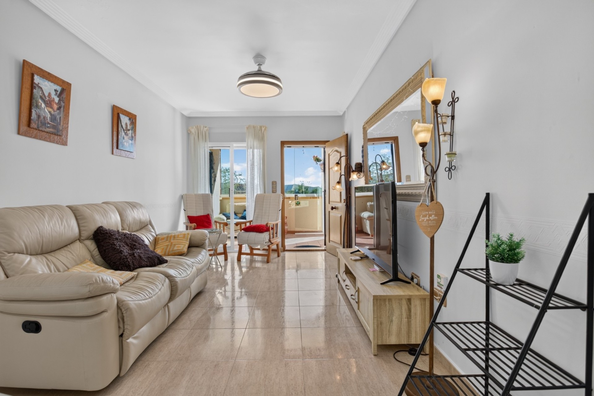 Wiederverkauf - Freistehende Villa -
Orihuela Costa