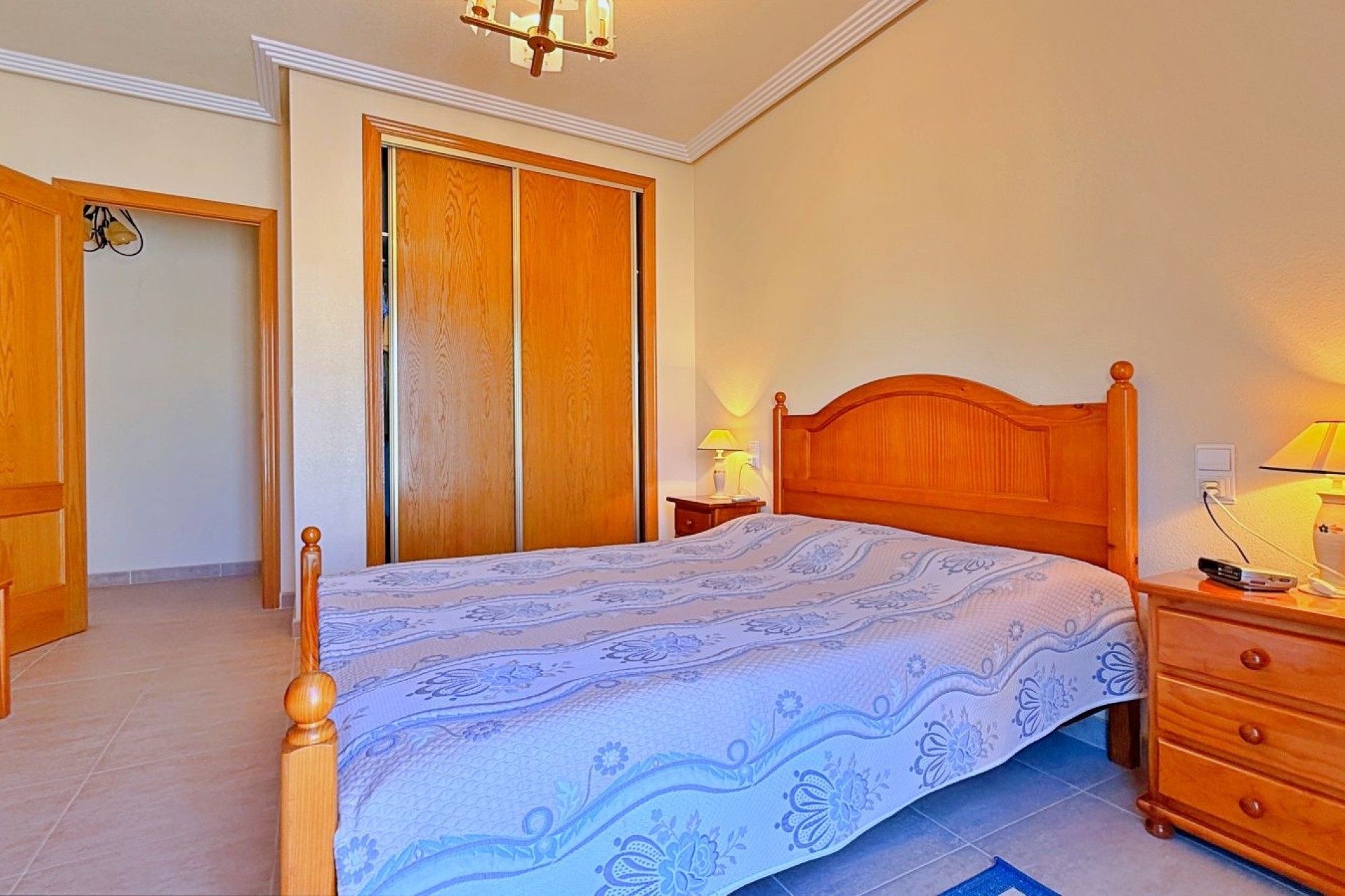 Wiederverkauf - Freistehende Villa -
Orihuela - Orihuela Costa