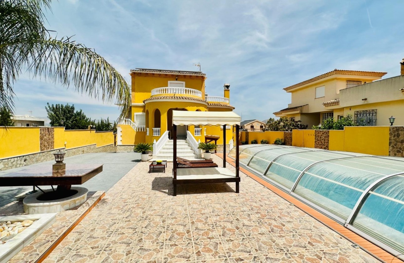 Wiederverkauf - Freistehende Villa -
Orihuela - Urb. Montepinar