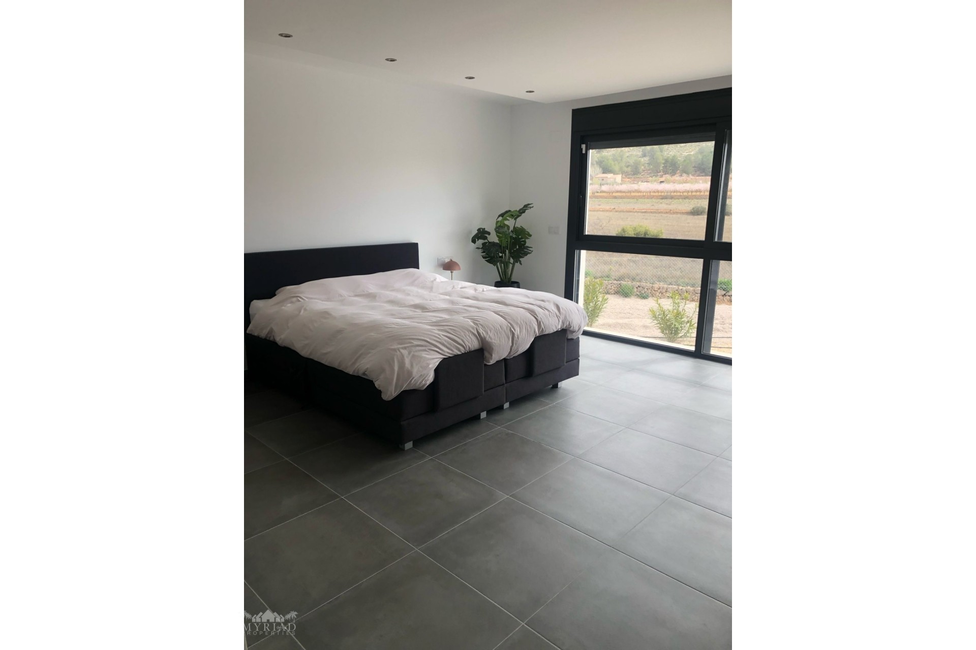 Wiederverkauf - Freistehende Villa -
Pinoso - Pinoso Alicante