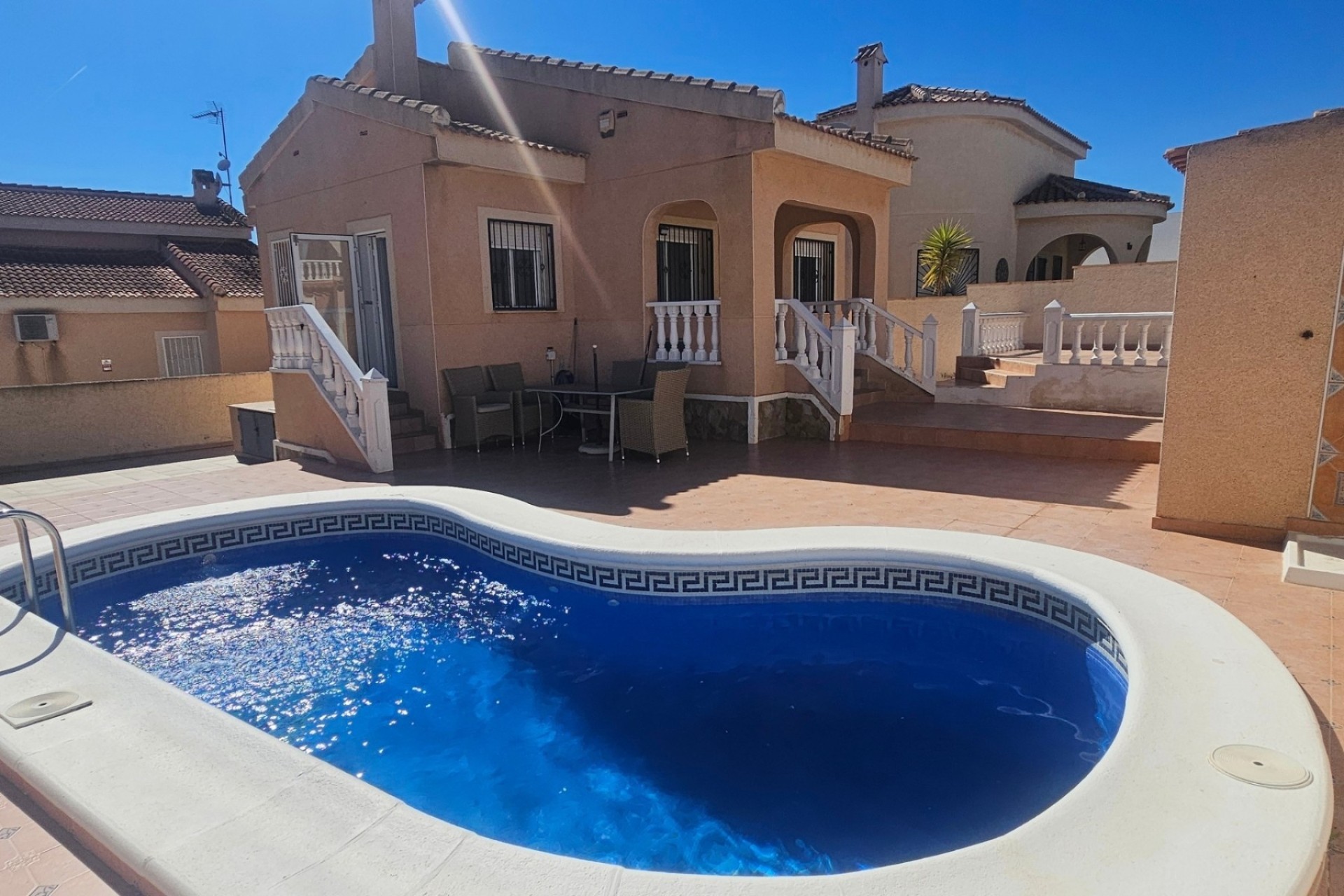 Wiederverkauf - Freistehende Villa -
Rojales - Benimar