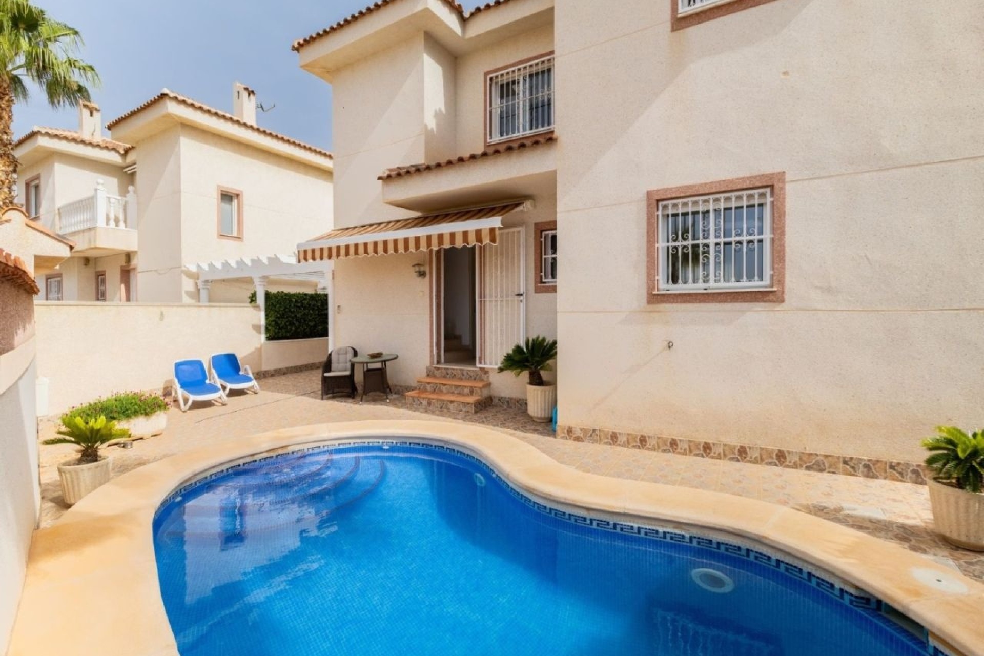 Wiederverkauf - Freistehende Villa -
Rojales - Benimar