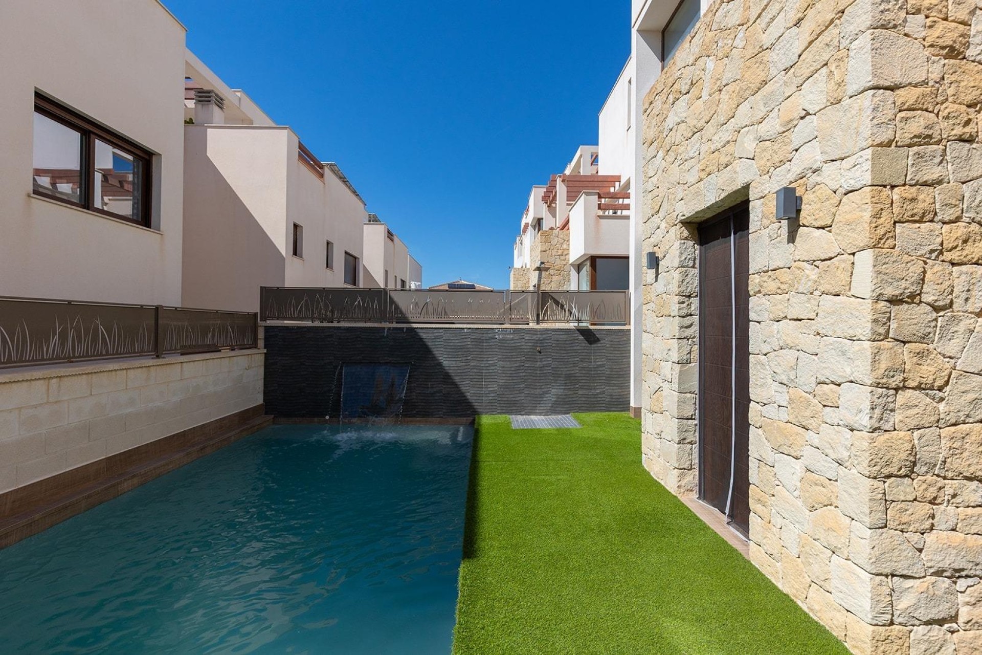 Wiederverkauf - Freistehende Villa -
Rojales - Pueblo bravo