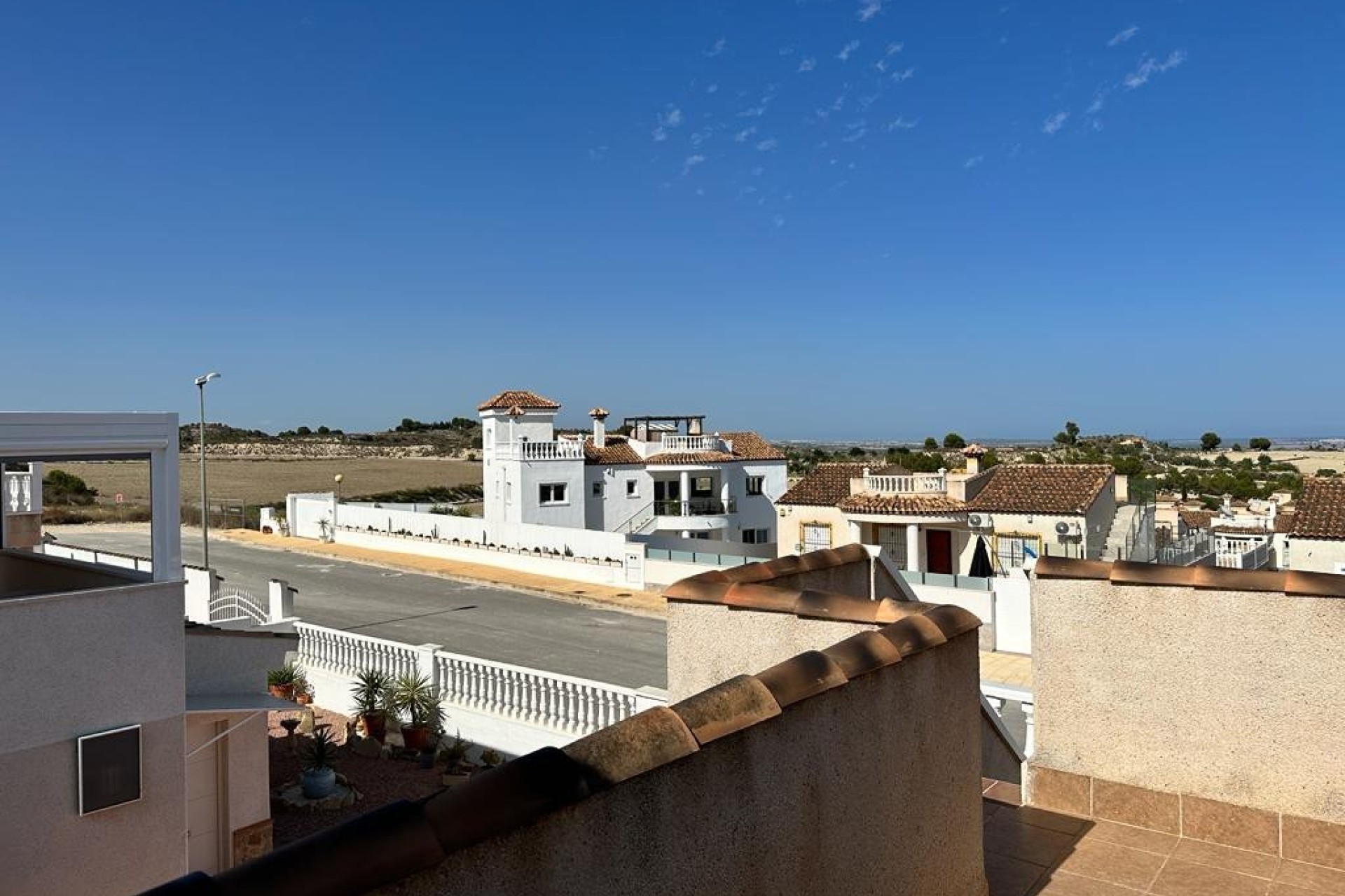 Wiederverkauf - Freistehende Villa -
San Miguel de Salinas