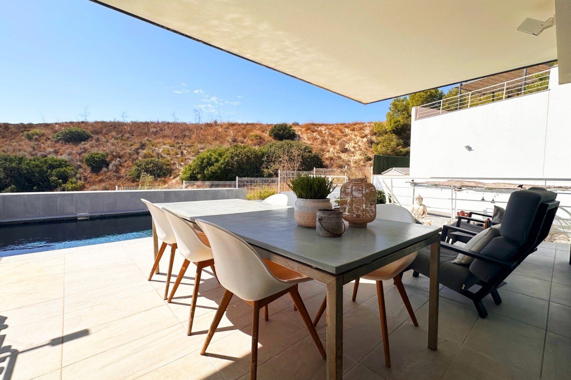 Wiederverkauf - Freistehende Villa -
San Miguel de Salinas
