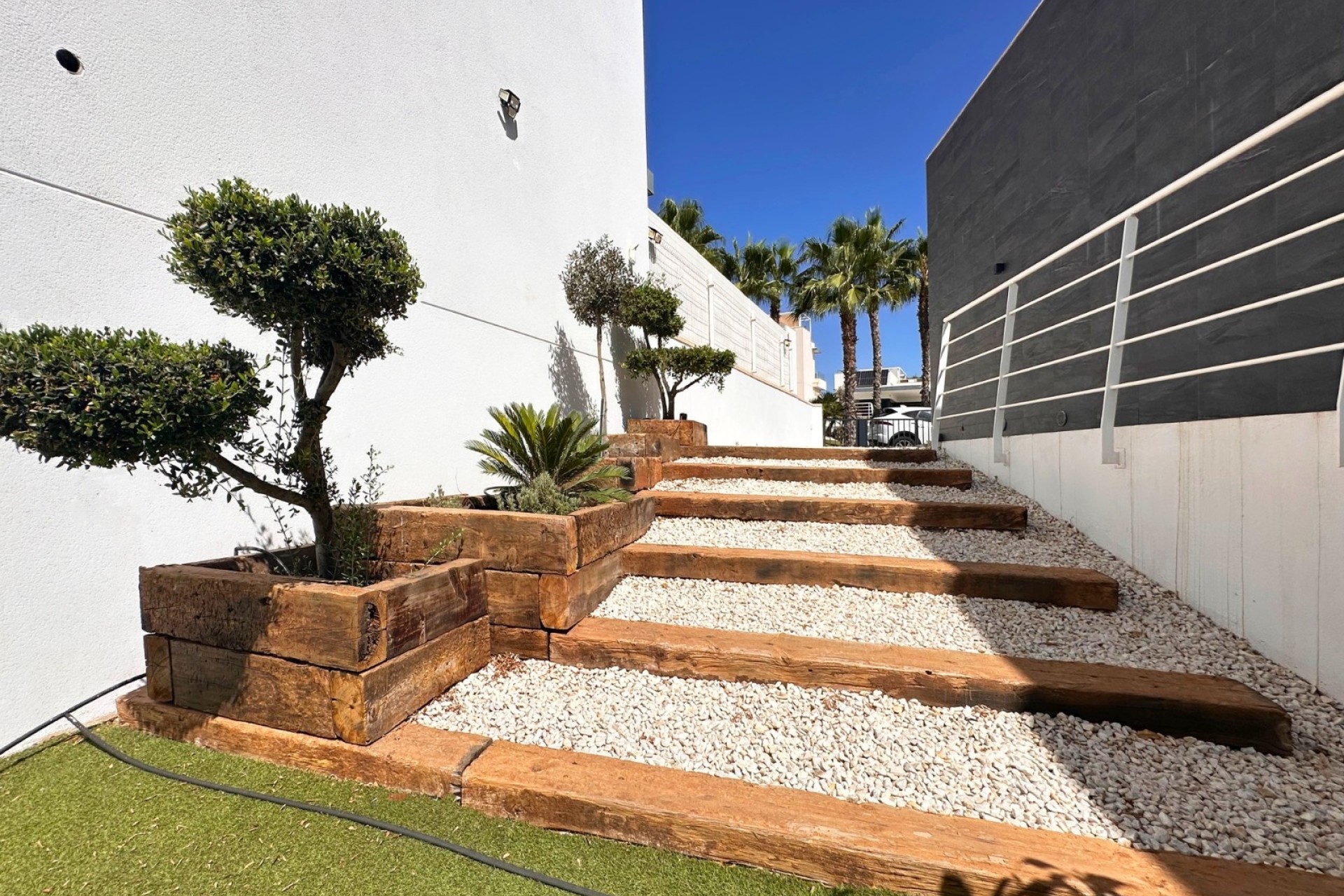 Wiederverkauf - Freistehende Villa -
San Miguel de Salinas