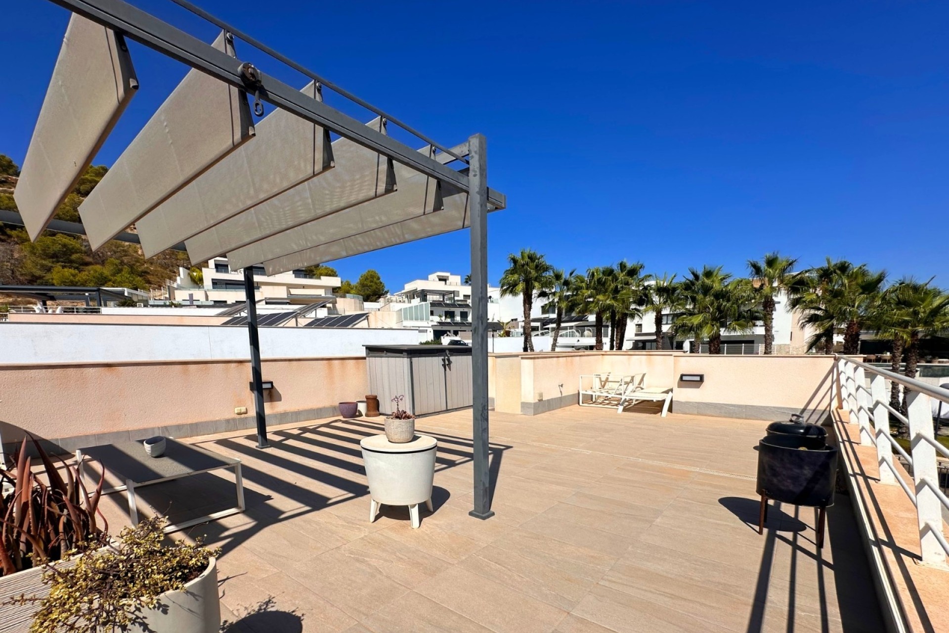 Wiederverkauf - Freistehende Villa -
San Miguel de Salinas