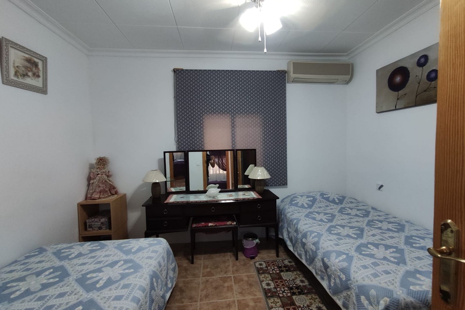 Wiederverkauf - Freistehende Villa -
Sax - SAX