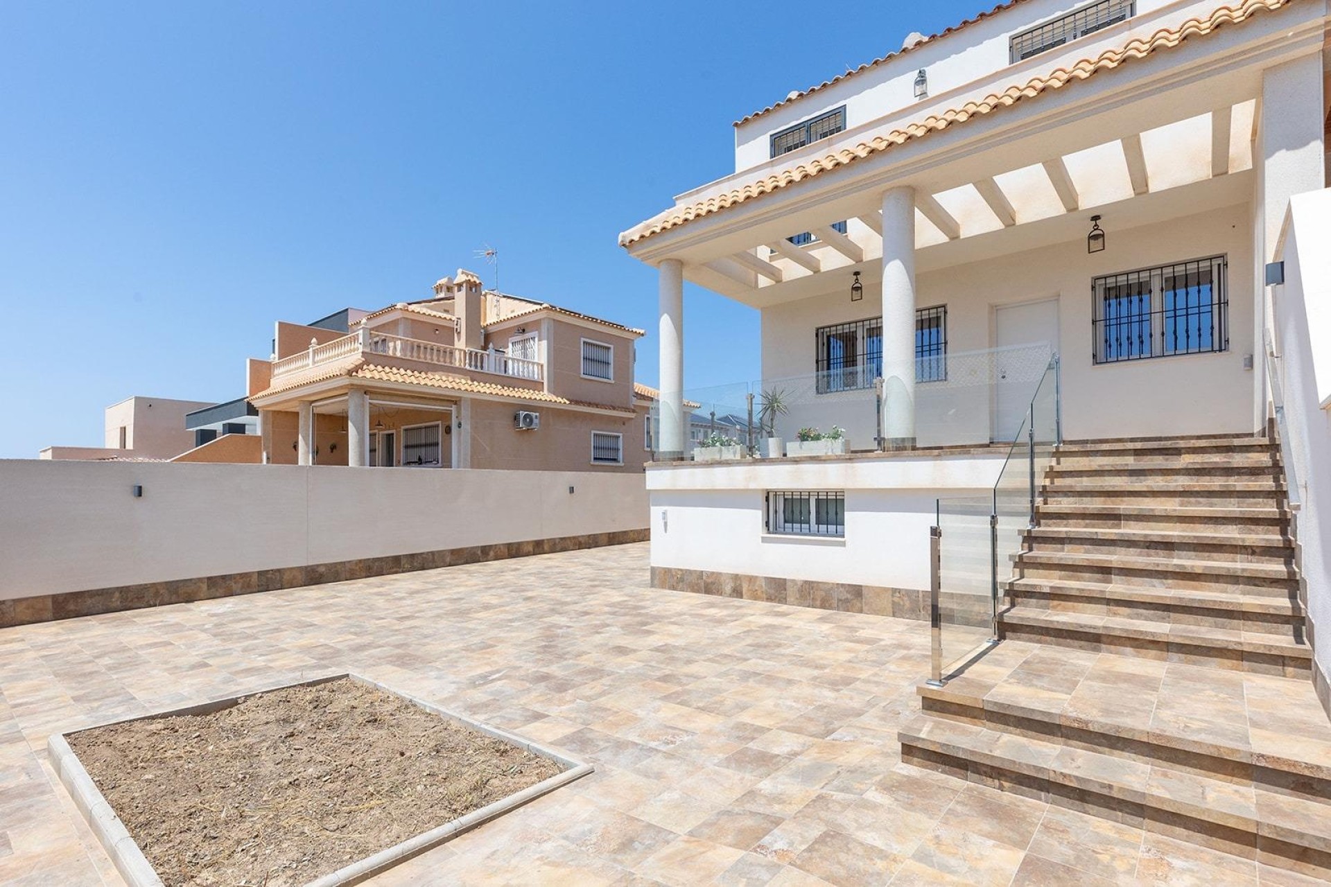 Wiederverkauf - Freistehende Villa -
Torrevieja - Aguas Nuevas