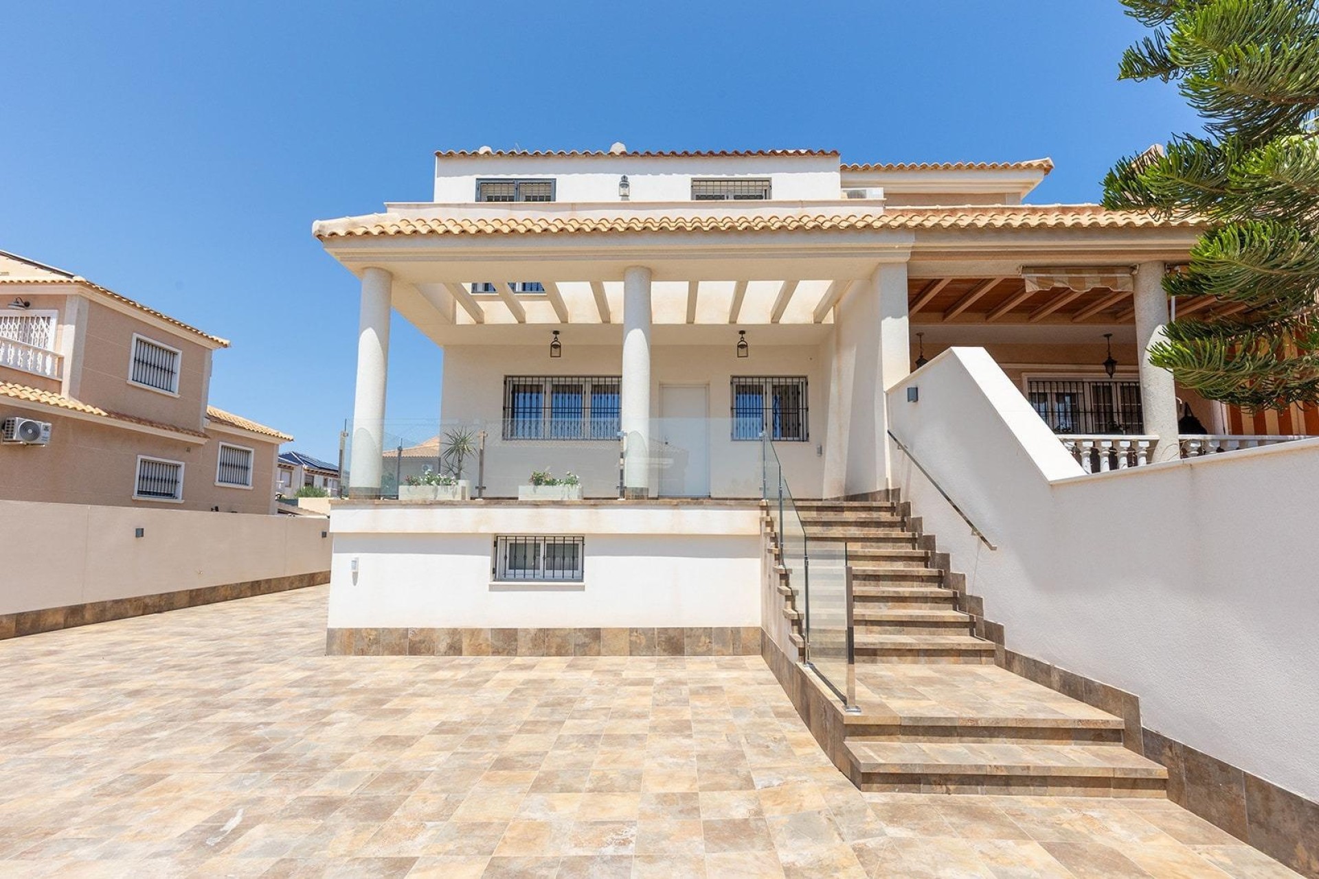 Wiederverkauf - Freistehende Villa -
Torrevieja - Aguas Nuevas