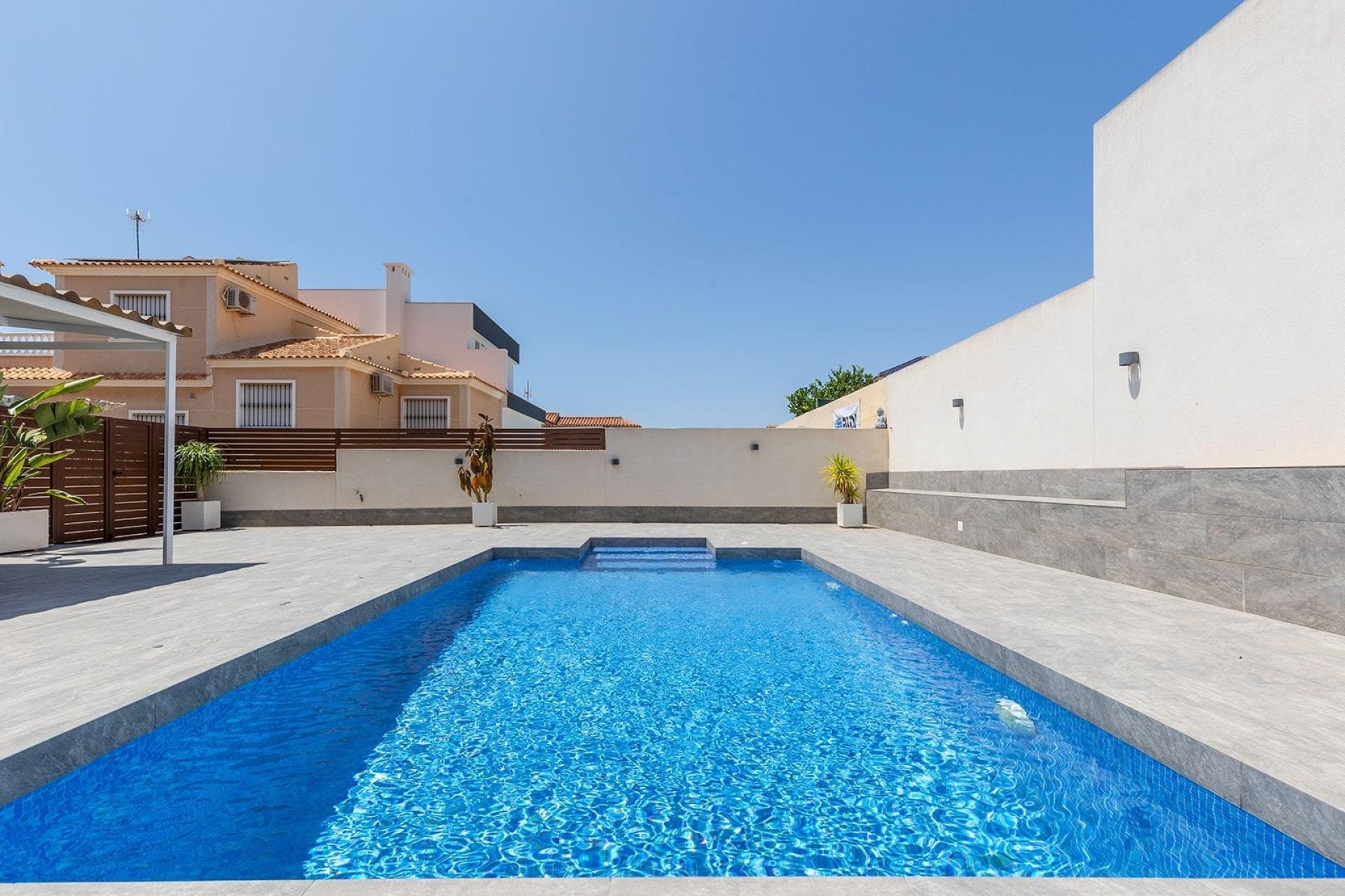 Wiederverkauf - Freistehende Villa -
Torrevieja - Aguas Nuevas