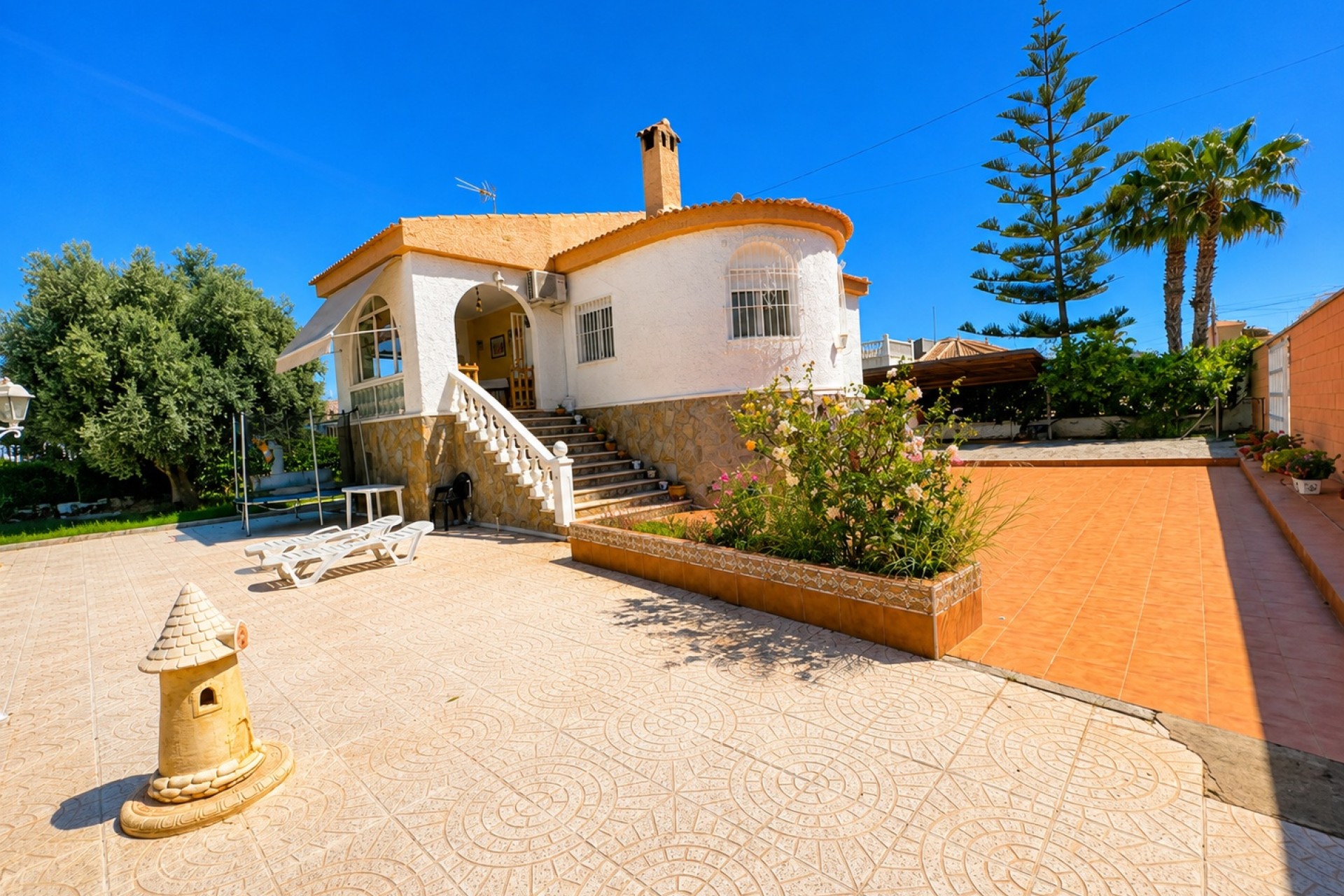 Wiederverkauf - Freistehende Villa -
Torrevieja - La Siesta