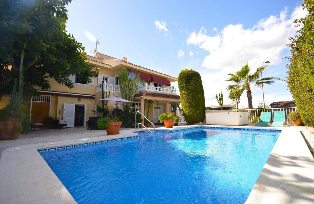 Wiederverkauf - Freistehende Villa -
Torrevieja - La veleta