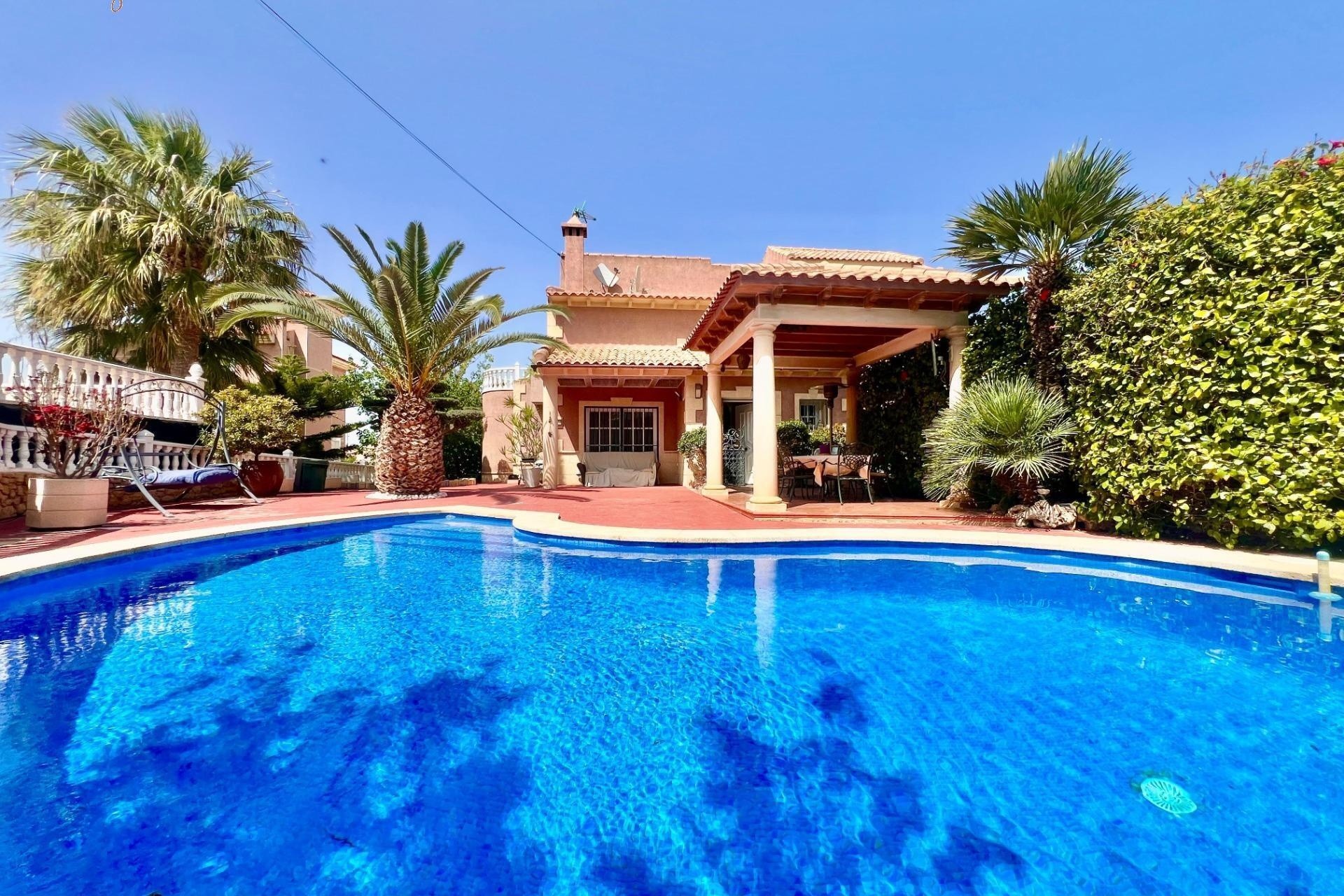 Wiederverkauf - Freistehende Villa -
Torrevieja - Los Balcones