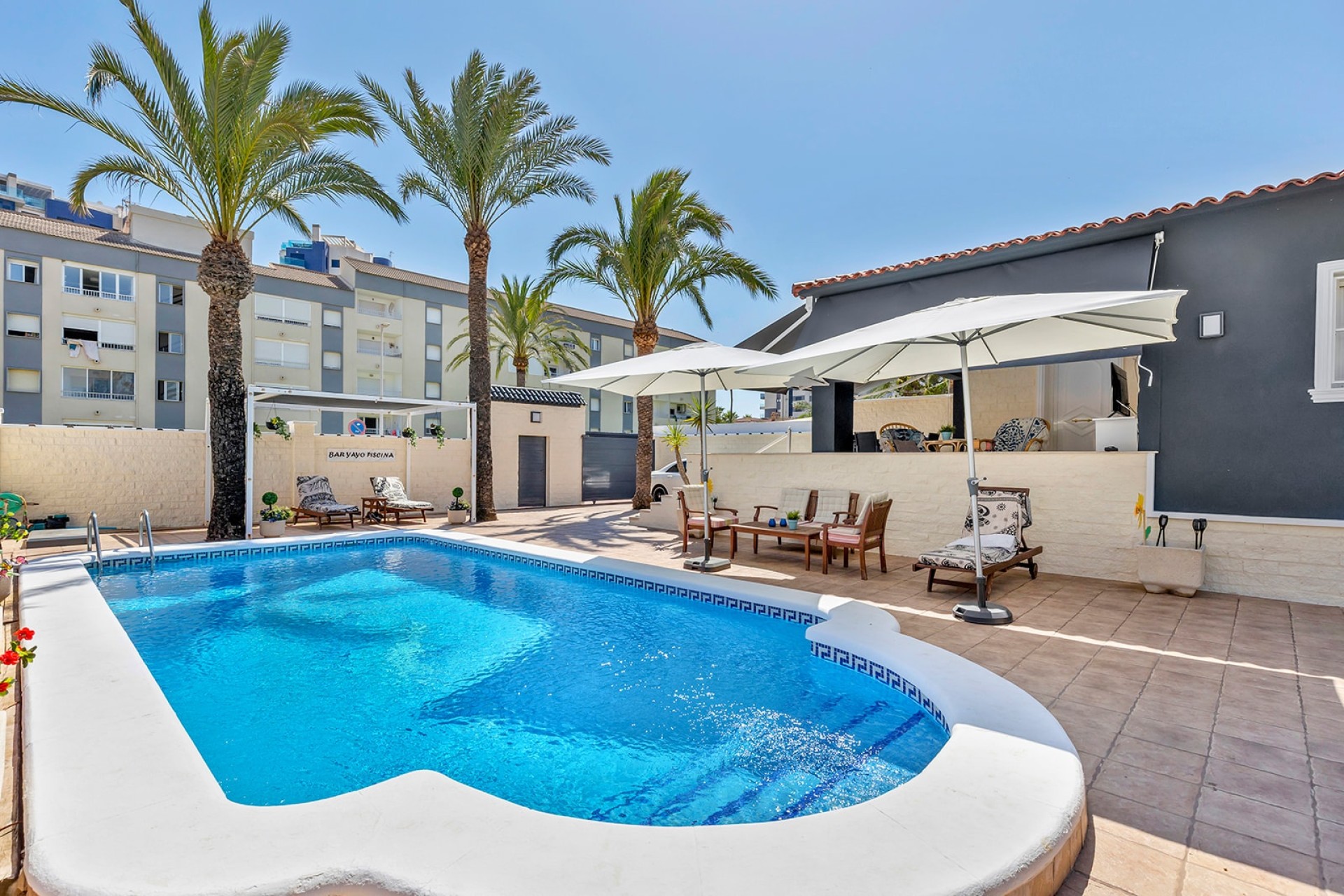 Wiederverkauf - Freistehende Villa -
Torrevieja - Rocio del mar