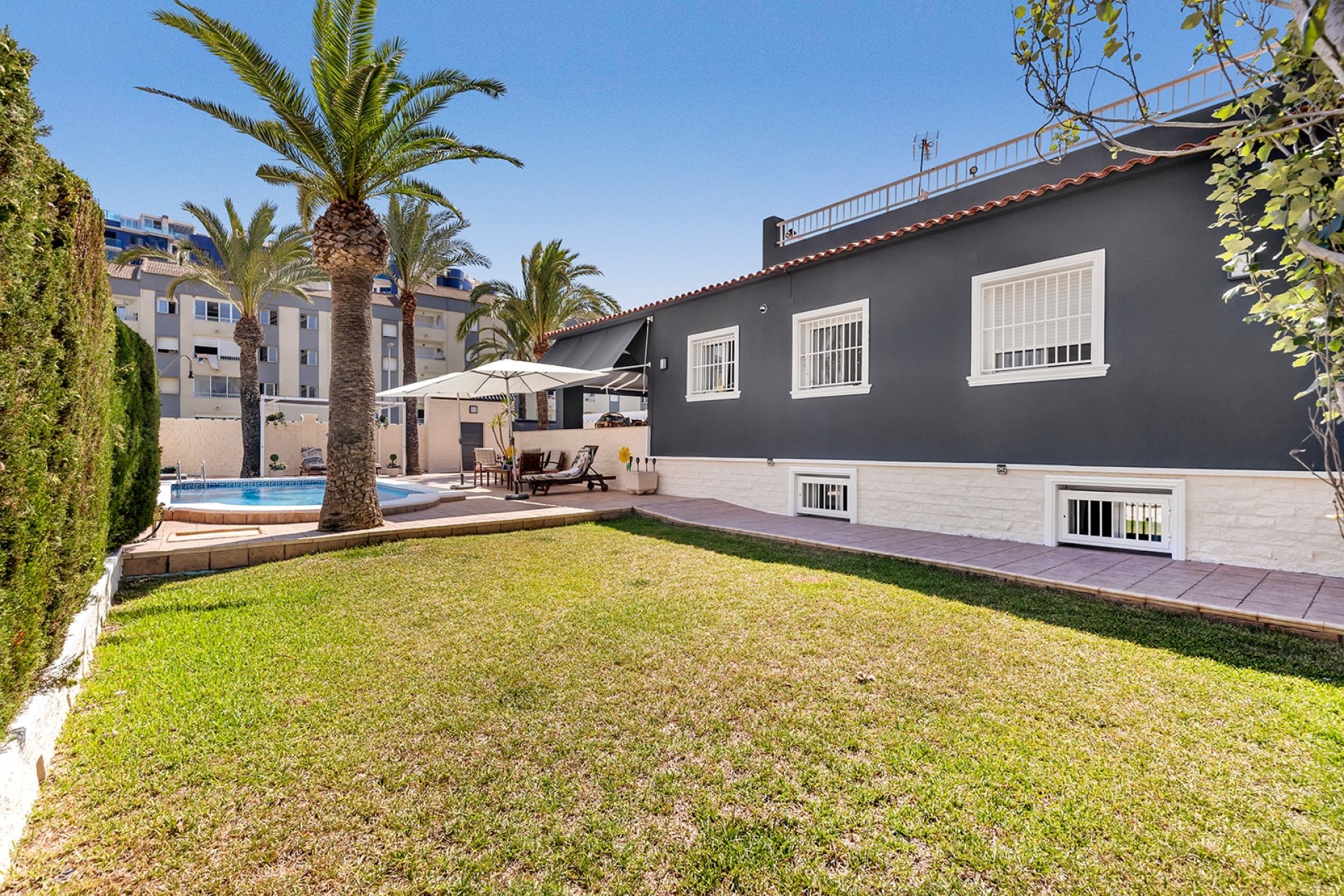 Wiederverkauf - Freistehende Villa -
Torrevieja - Rocio del mar