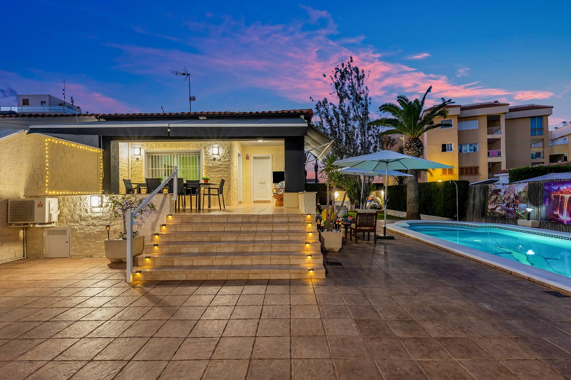 Wiederverkauf - Freistehende Villa -
Torrevieja - Rocio del mar