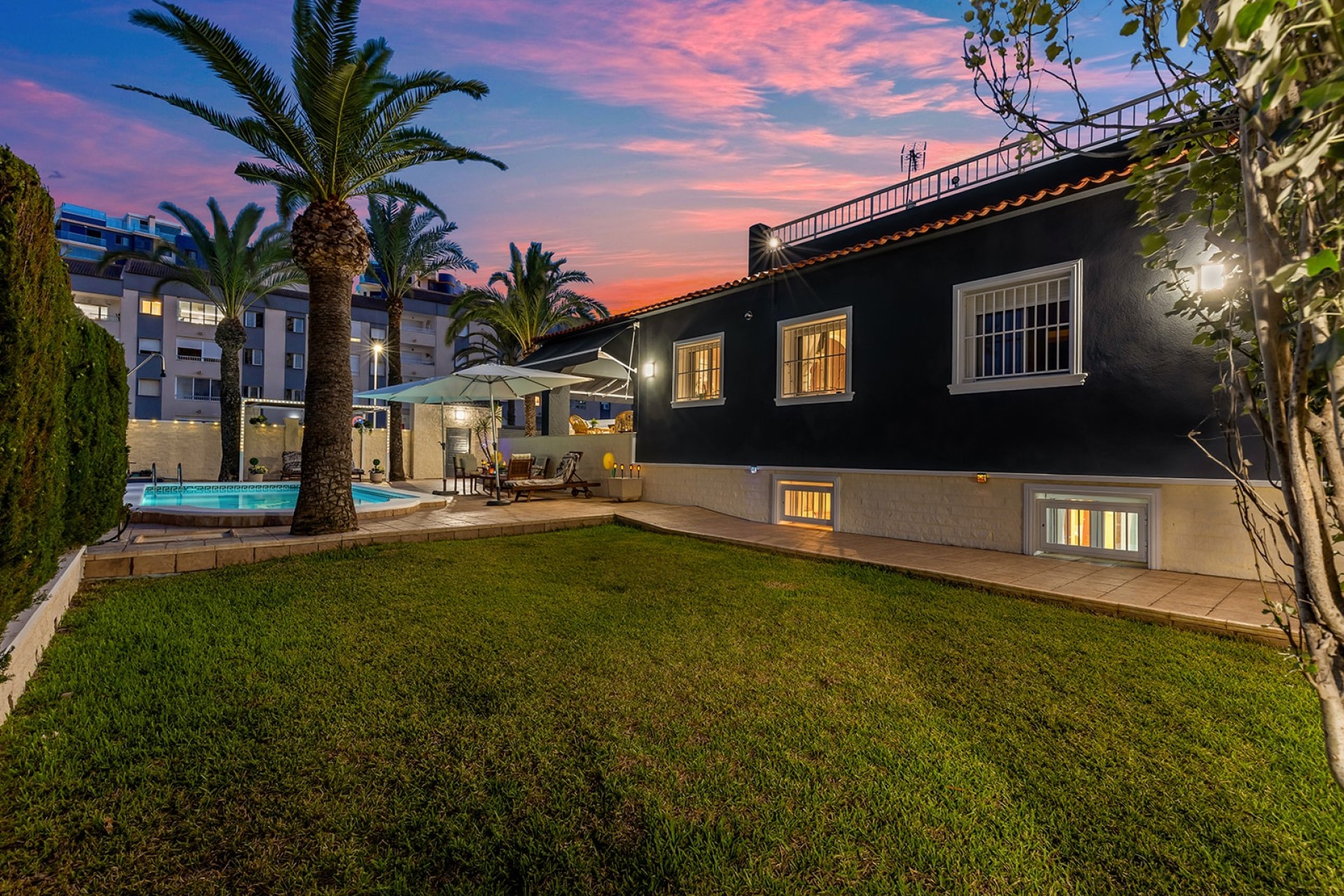 Wiederverkauf - Freistehende Villa -
Torrevieja - Rocio del mar