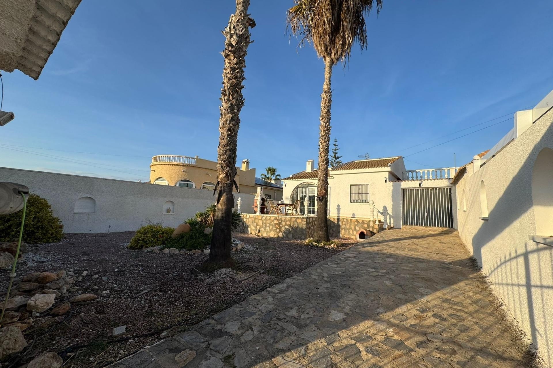 Wiederverkauf - Freistehende Villa -
Torrevieja - San luis