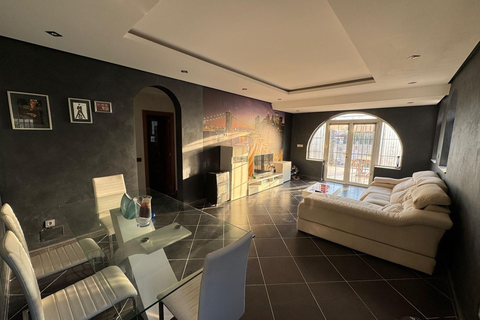 Wiederverkauf - Freistehende Villa -
Torrevieja - San luis