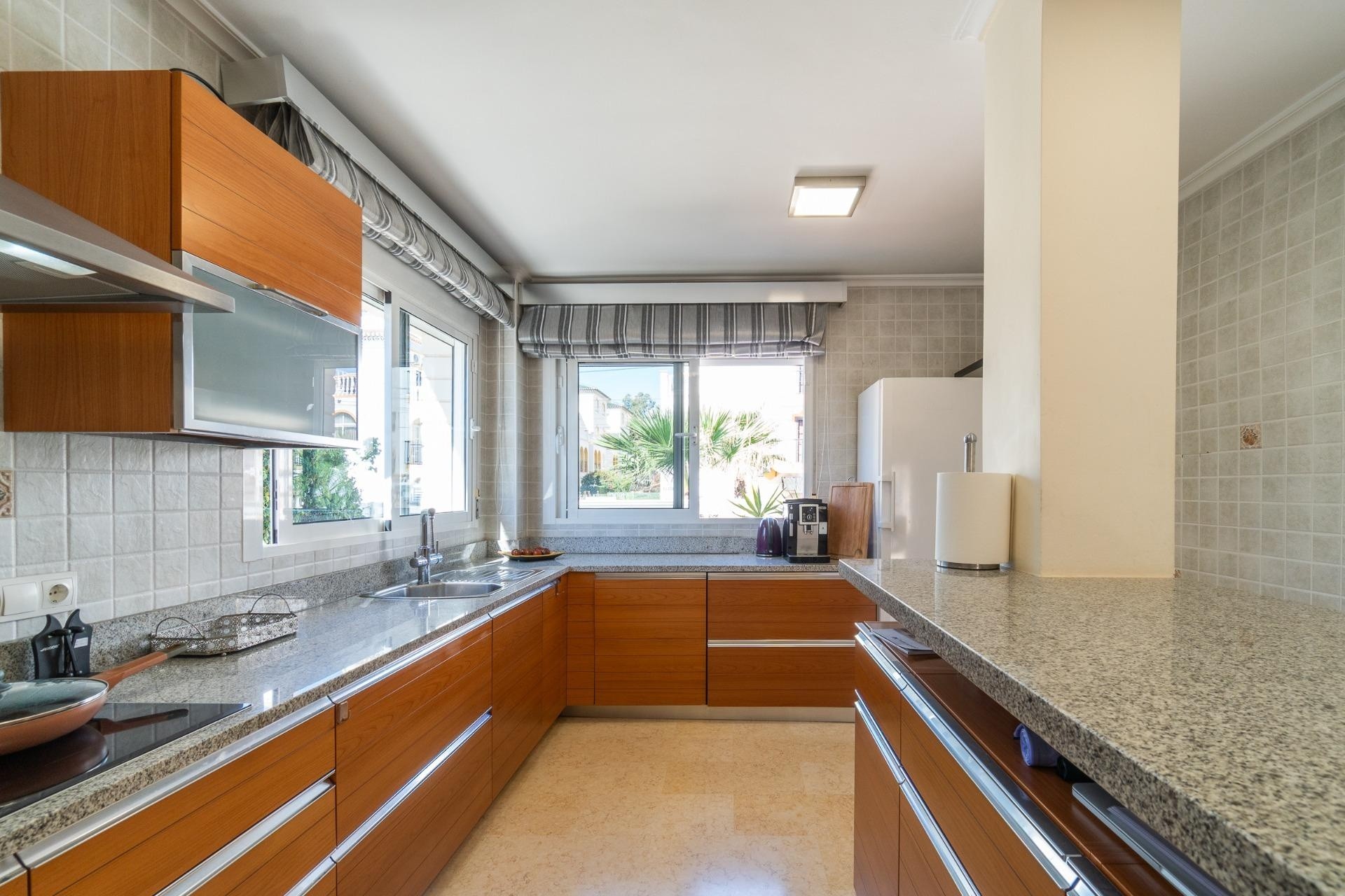 Wiederverkauf - Freistehende Villa -
Torrevieja - Torre la mata