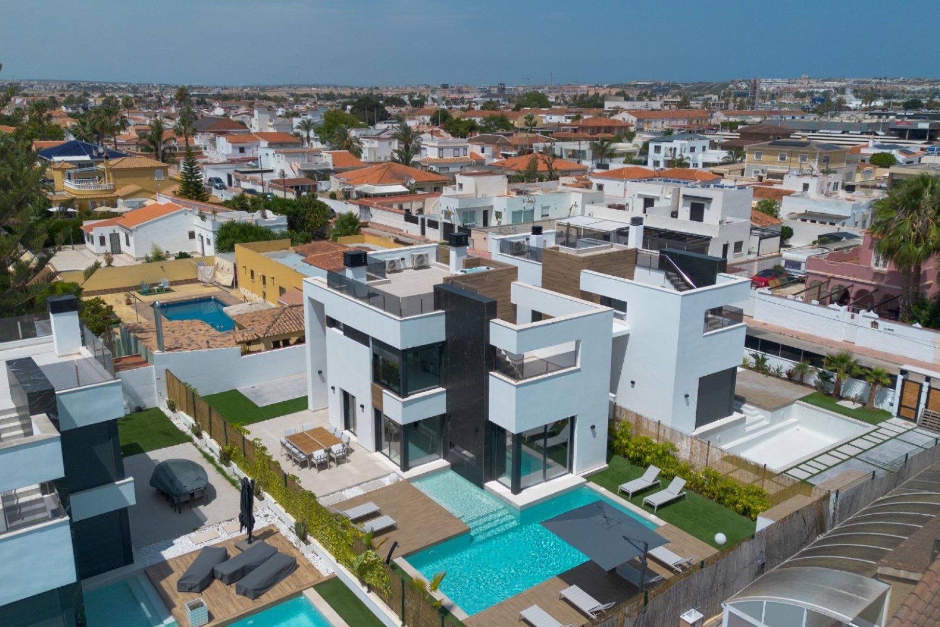 Wiederverkauf - Freistehende Villa -
Torrevieja - Torreta florida