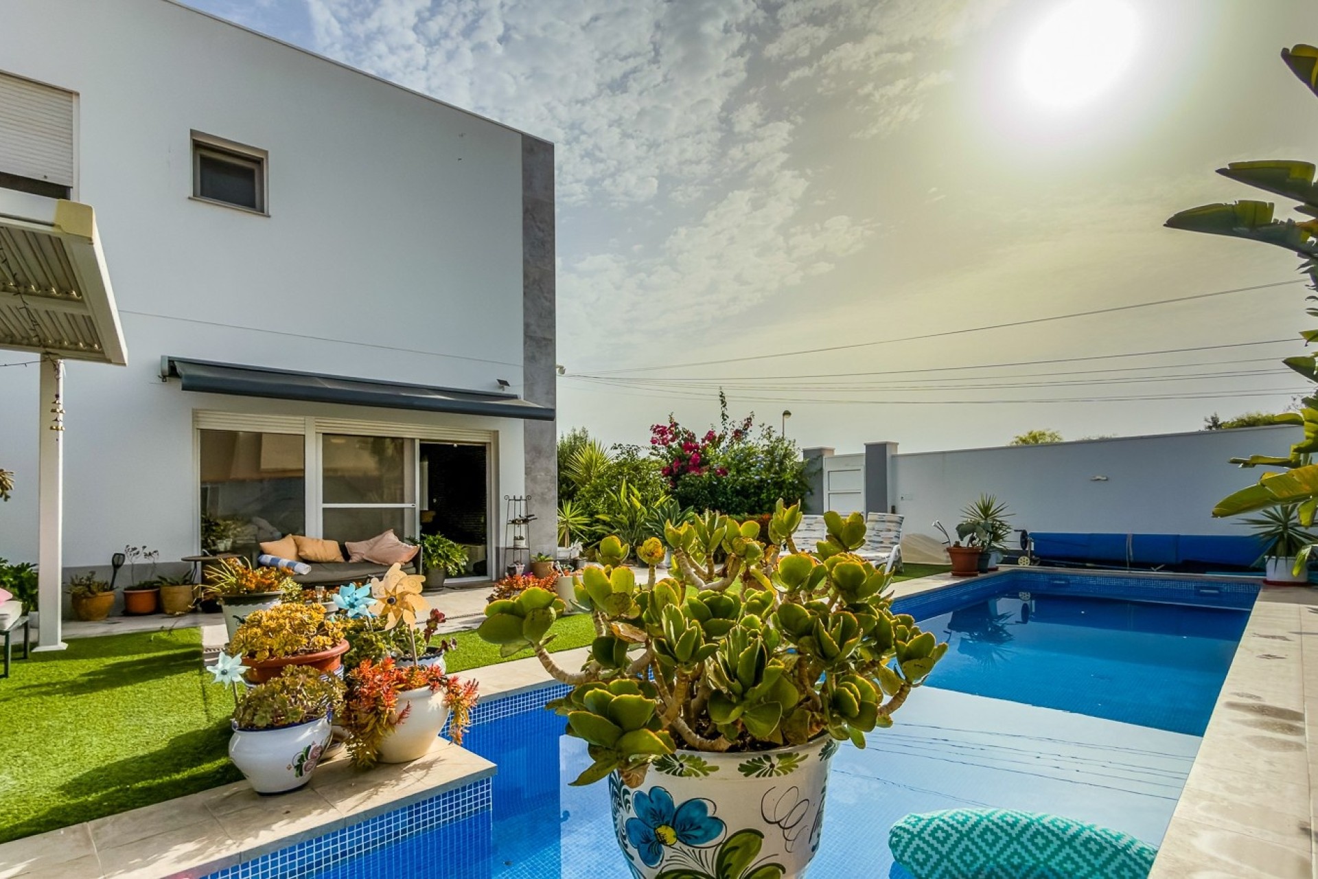 Wiederverkauf - Freistehende Villa -
Torrevieja - Torreta - Florida