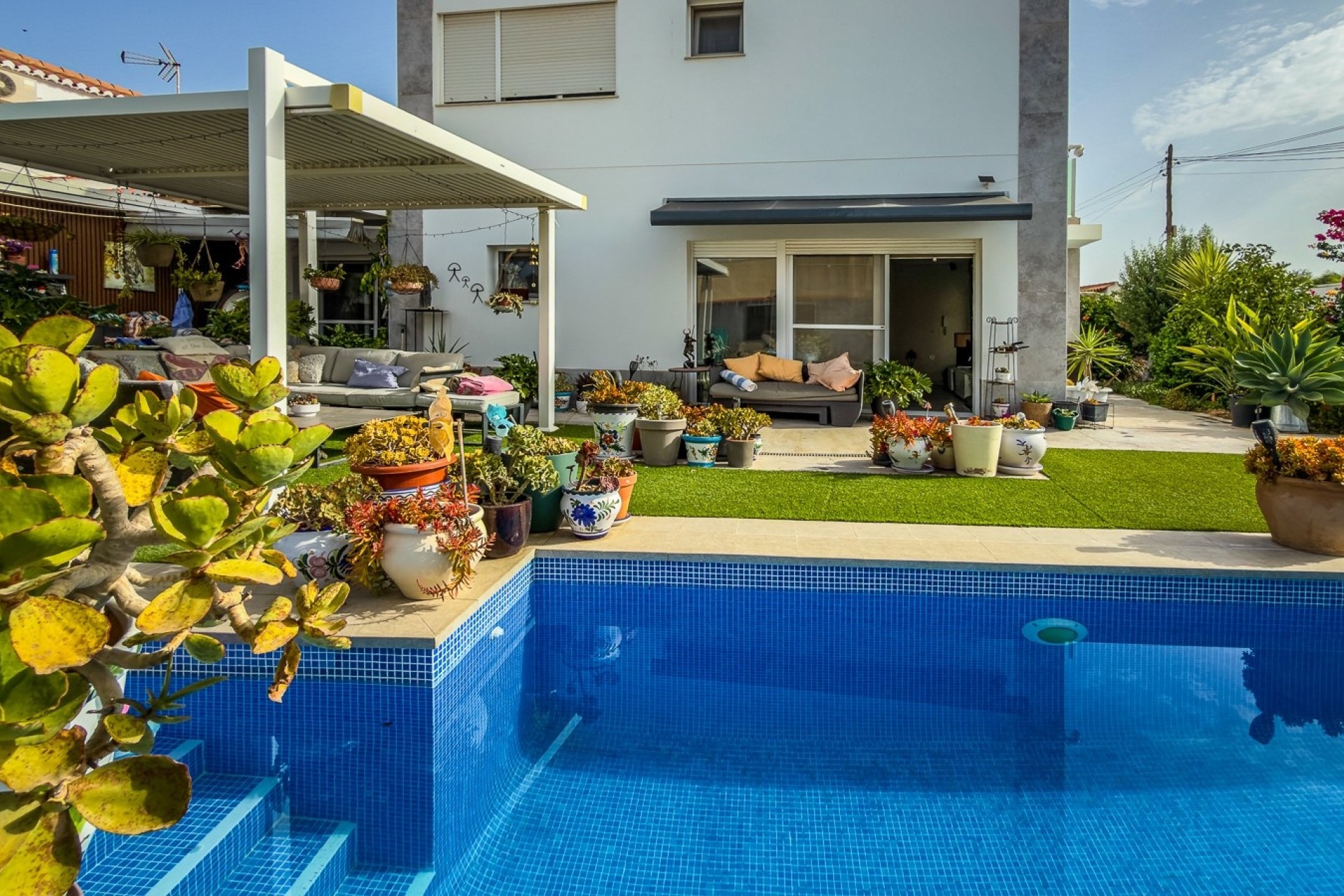 Wiederverkauf - Freistehende Villa -
Torrevieja - Torreta - Florida