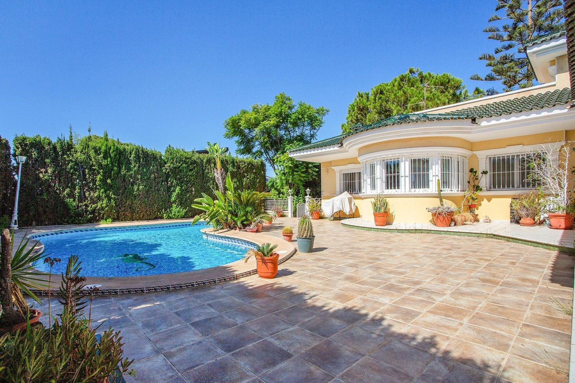 Wiederverkauf - Freistehende Villa -
Torrevieja - Torreta florida