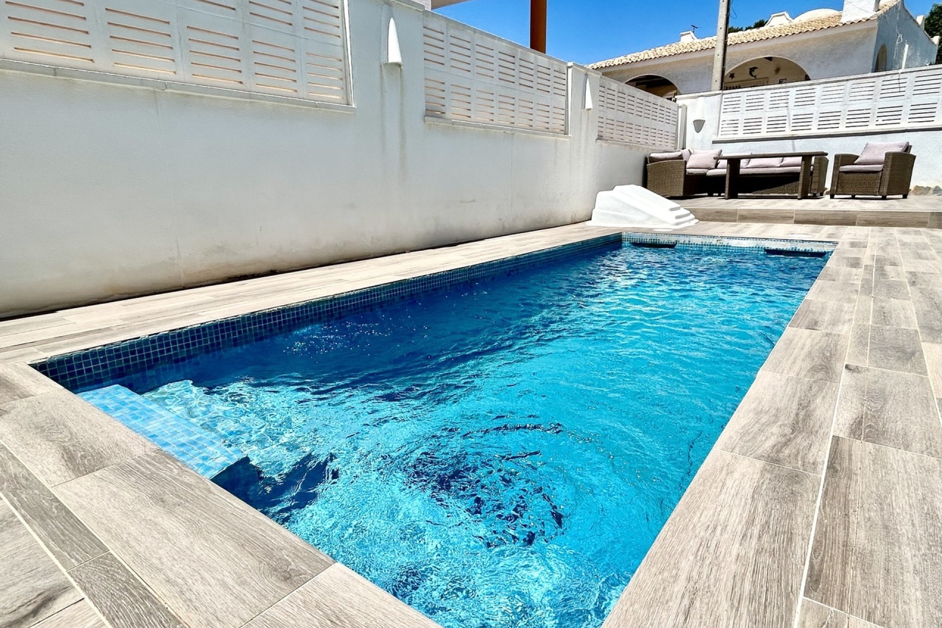 Wiederverkauf - Freistehende Villa -
Villamartín - Costa Blanca
