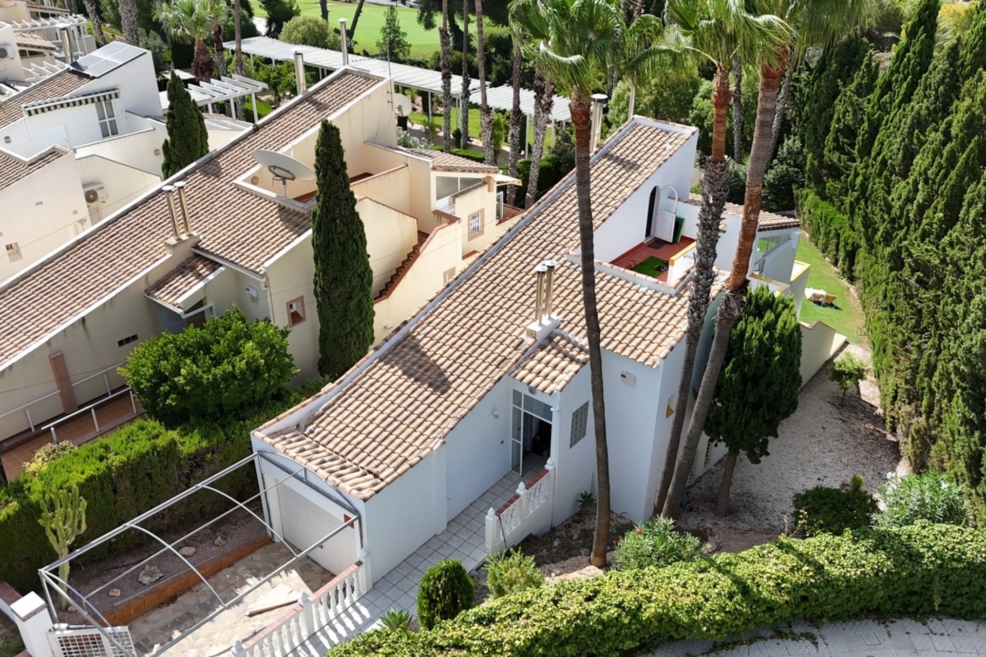 Wiederverkauf - Freistehende Villa -
Villamartín