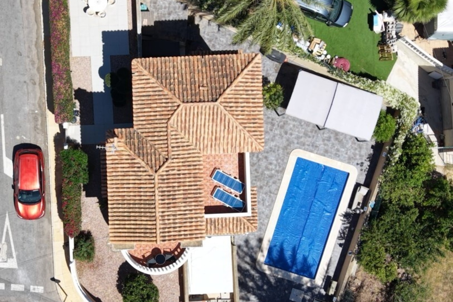 Wiederverkauf - Freistehende Villa -
Villamartín