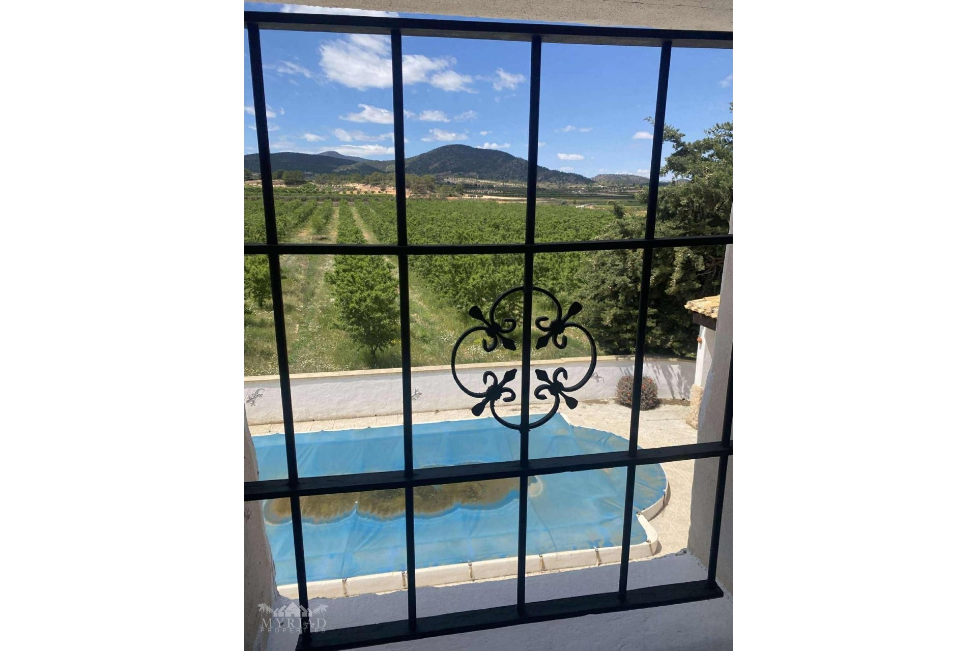 Wiederverkauf - Freistehende Villa -
Yecla - Yecla Murcia