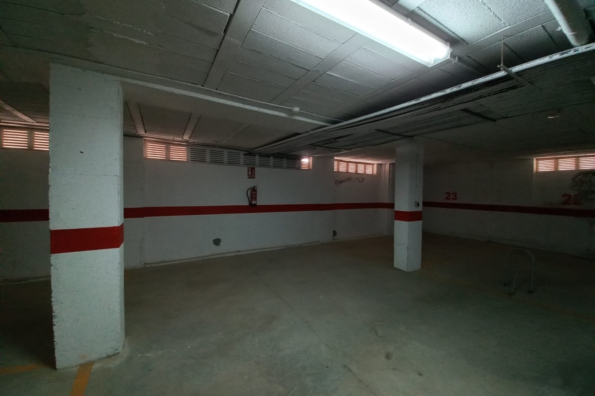 Wiederverkauf - Garage -
La Mata - La Mata, Torrevieja