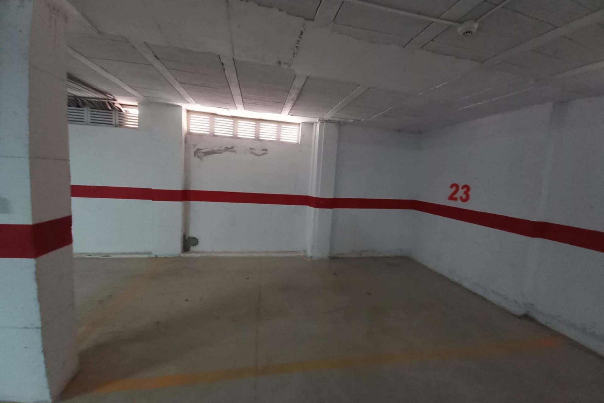 Wiederverkauf - Garage -
La Mata - La Mata, Torrevieja
