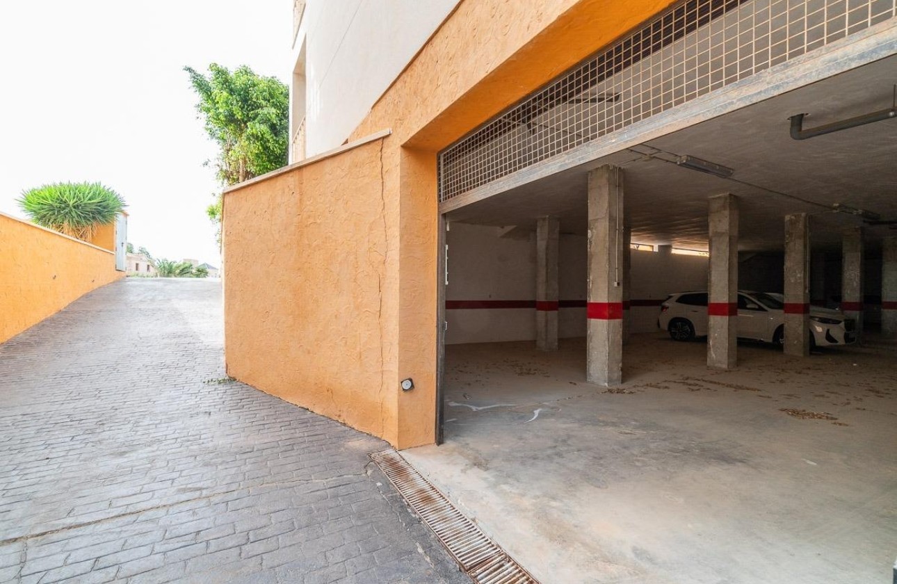 Wiederverkauf - Garage -
Orihuela Costa - Montezenia