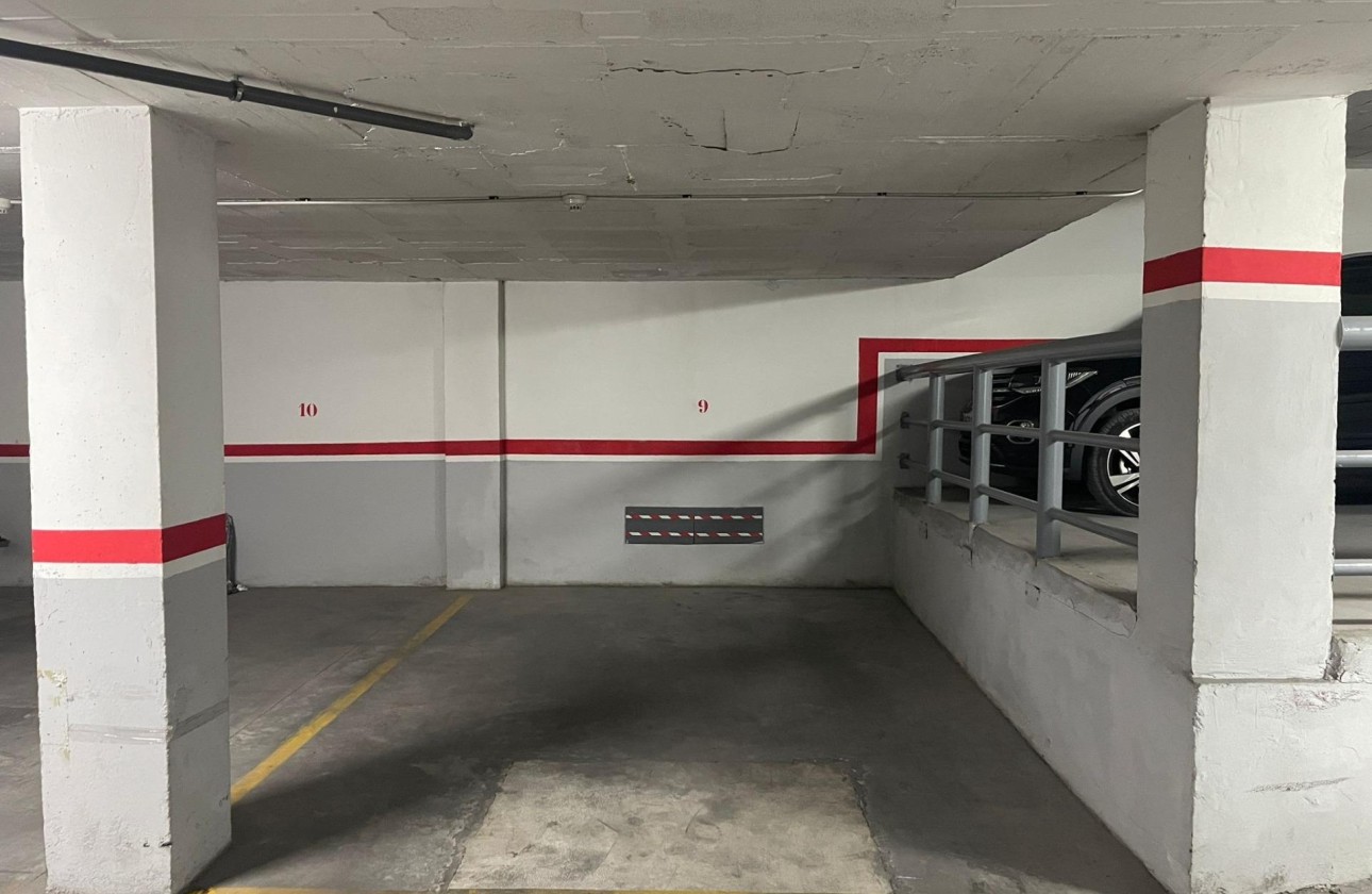 Wiederverkauf - Garage -
Torrevieja - Playa del Cura