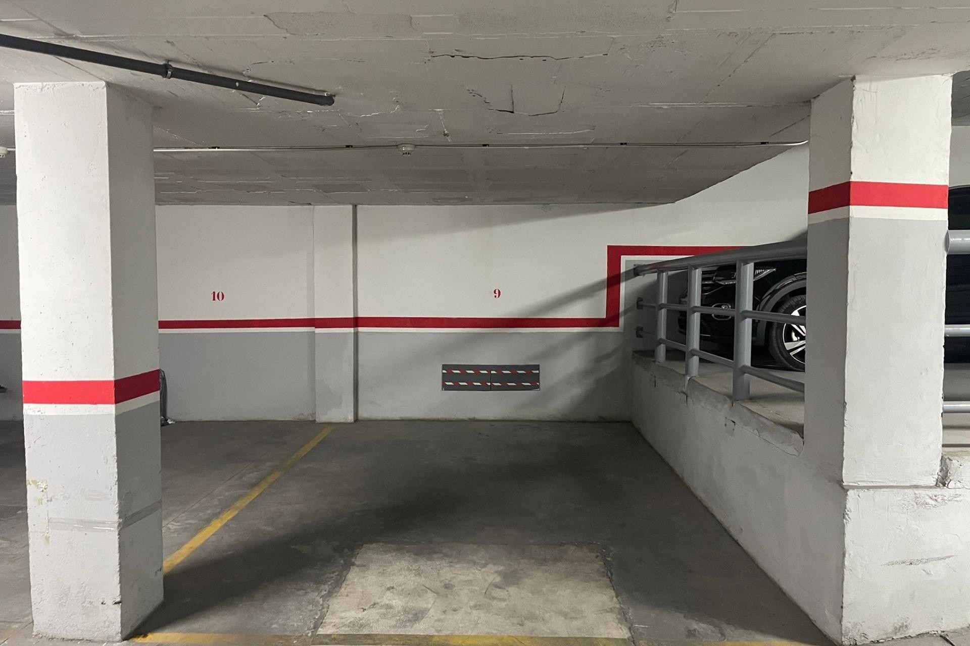 Wiederverkauf - Garage -
Torrevieja - Playa del Cura