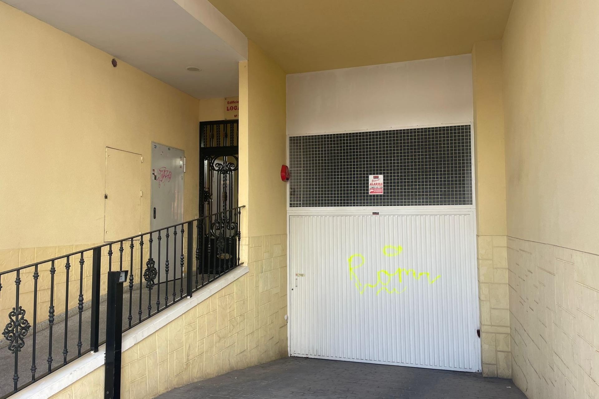 Wiederverkauf - Garage -
Torrevieja - Playa del Cura