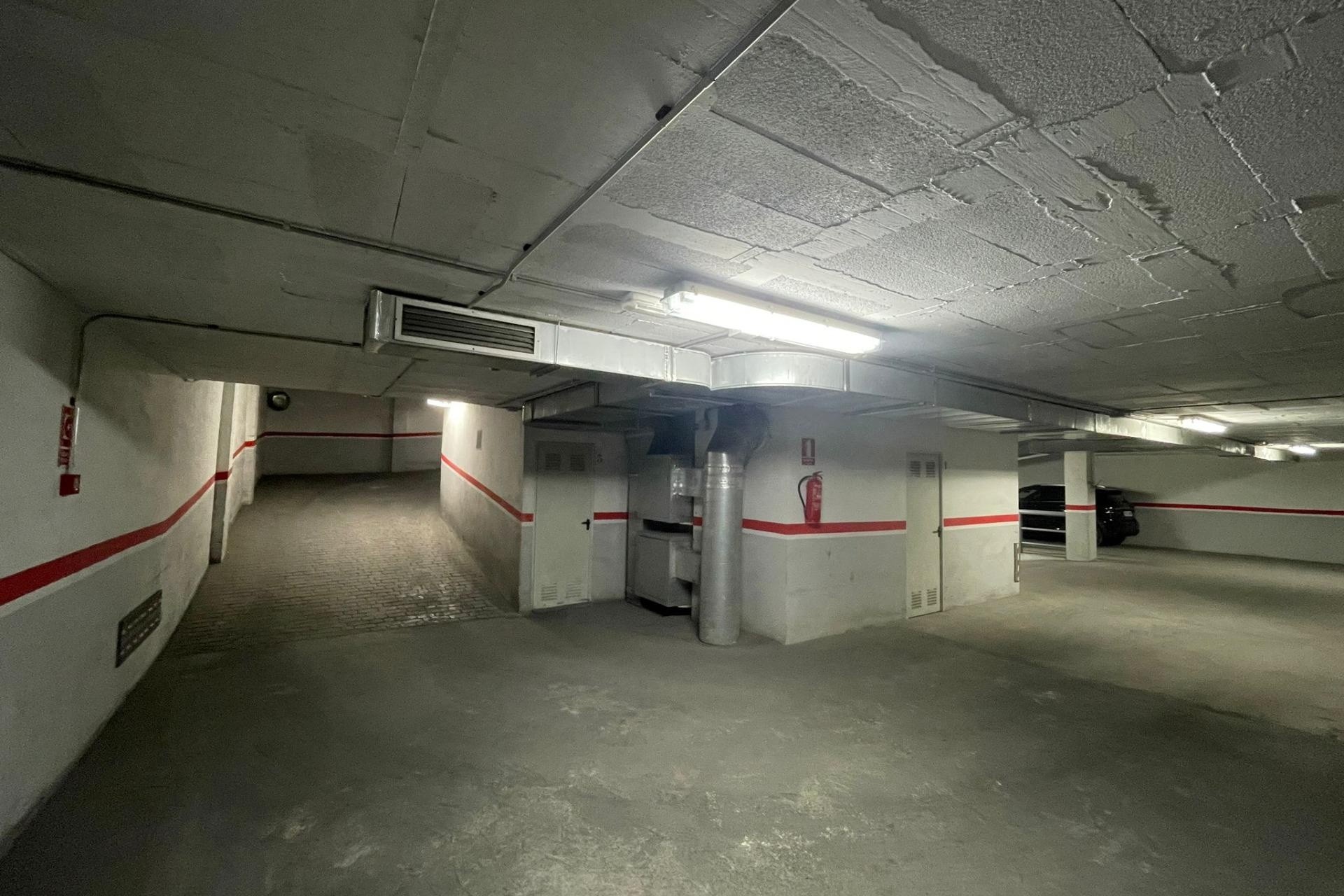 Wiederverkauf - Garage -
Torrevieja - Playa del Cura