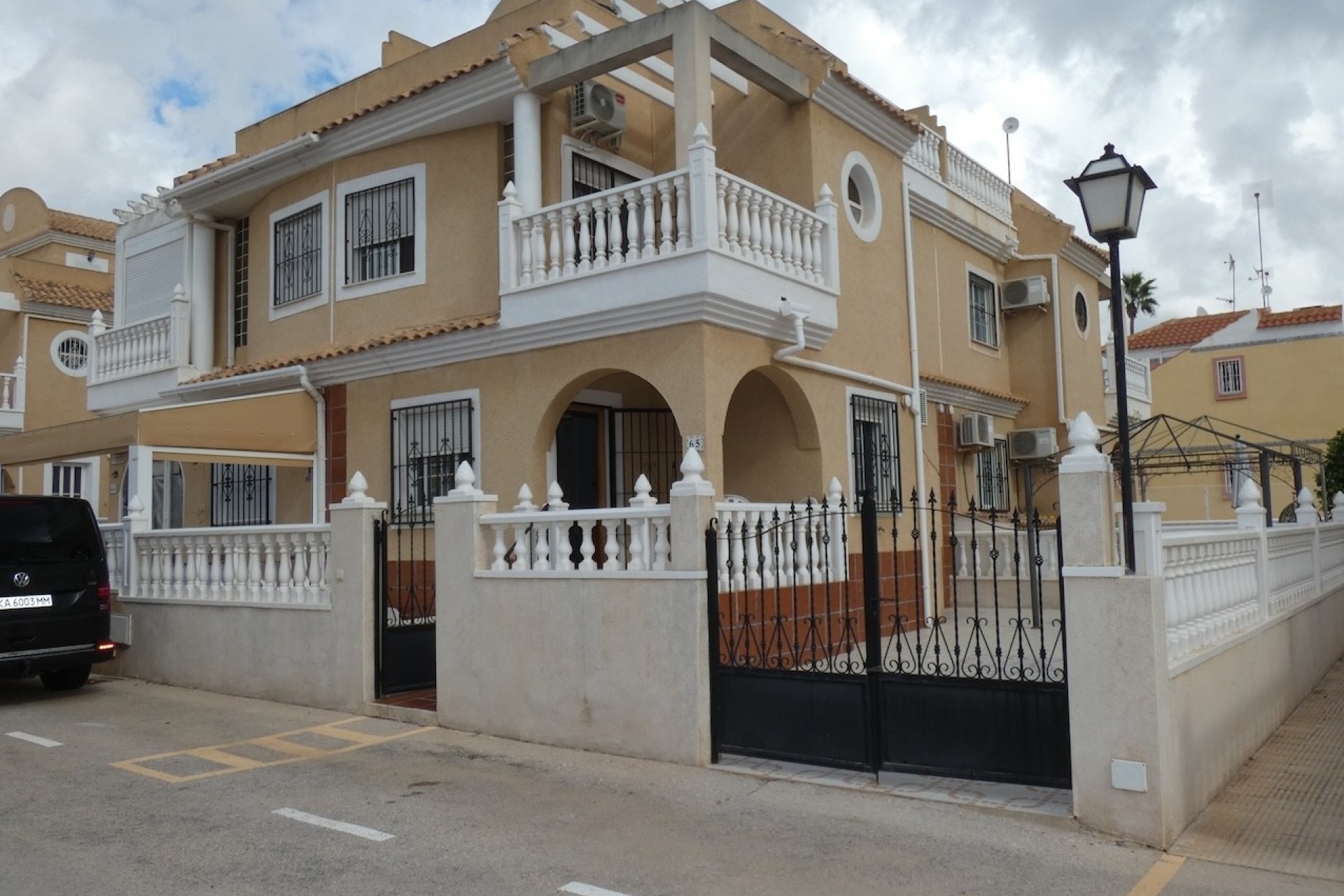 Wiederverkauf - Reihenhaus -
Cabo Roig