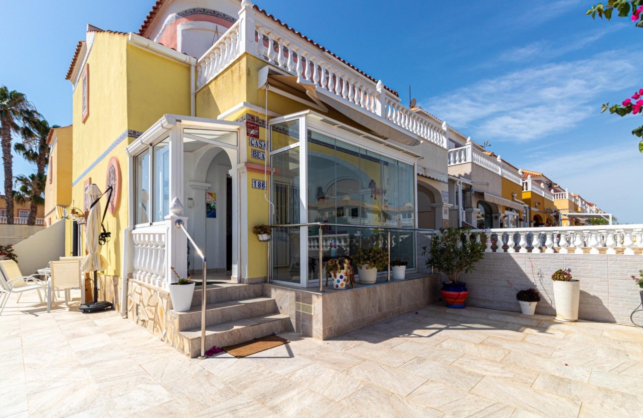 Wiederverkauf - Reihenhaus -
Orihuela Costa - La Regia